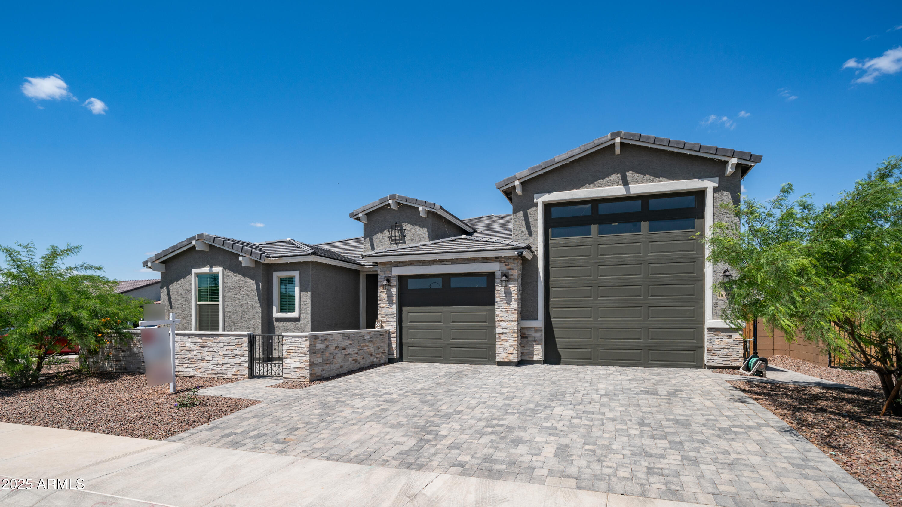 11032 W BUCHANAN Street