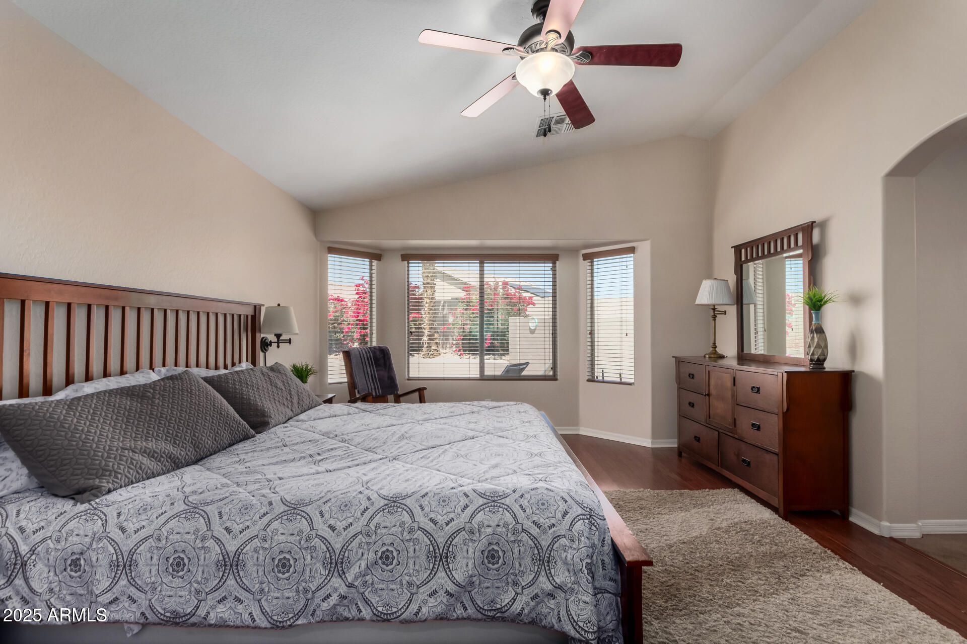 24806 W HIDALGO Drive