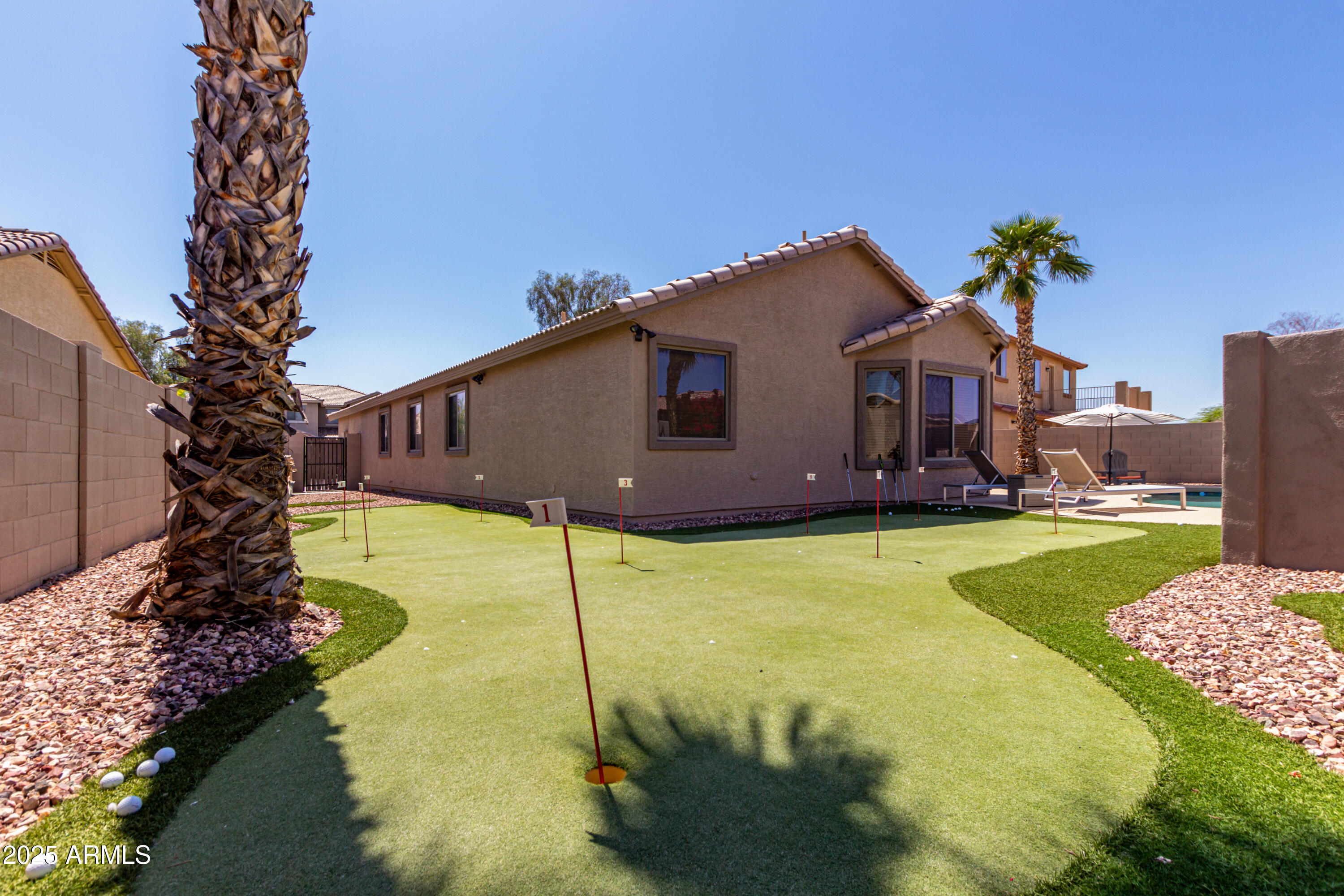 24806 W HIDALGO Drive