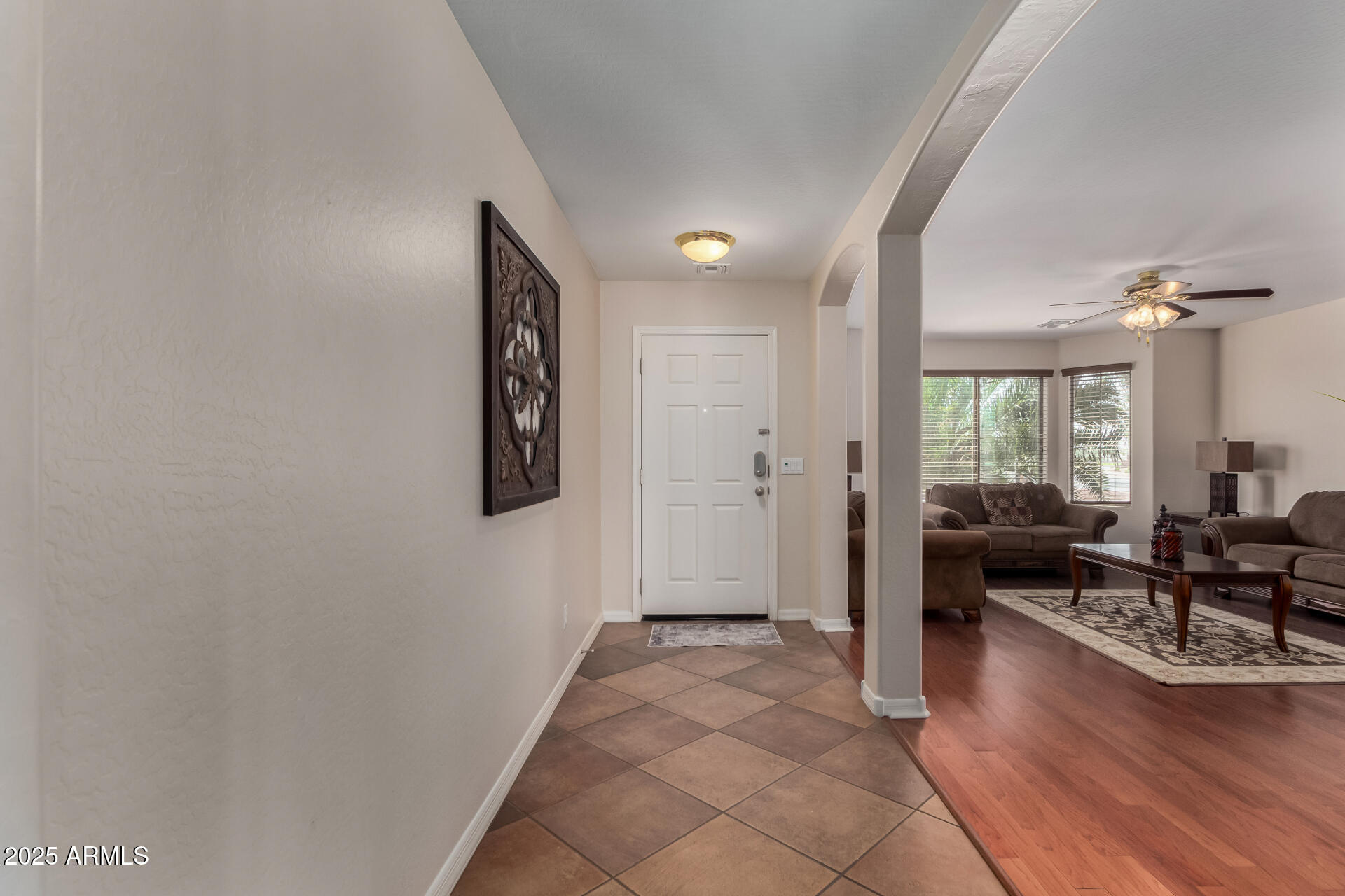 24806 W HIDALGO Drive