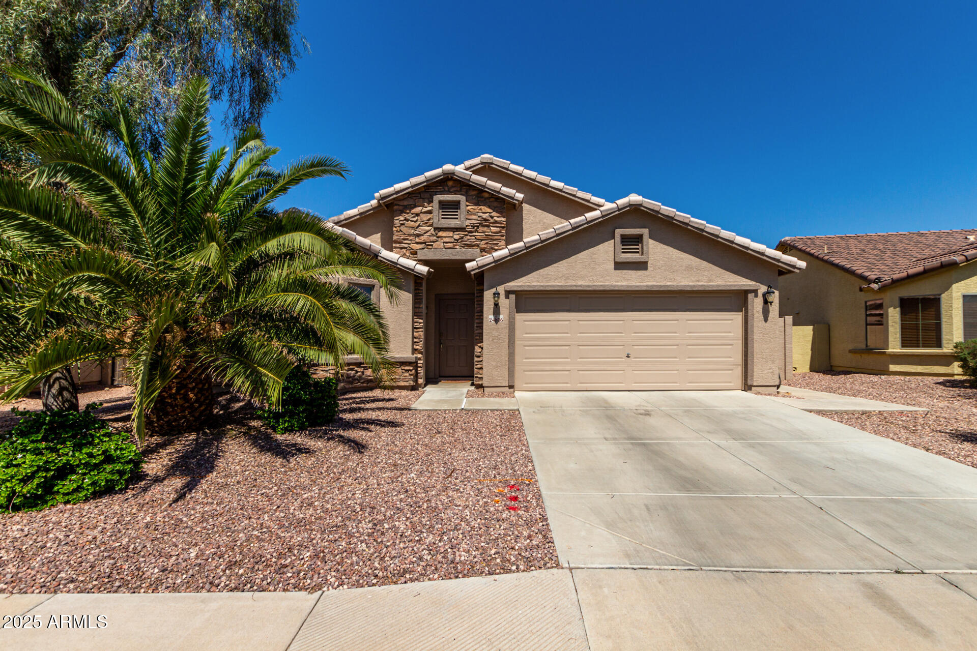 24806 W HIDALGO Drive