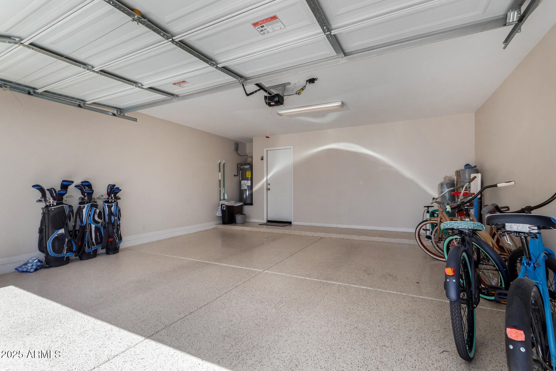 24806 W HIDALGO Drive