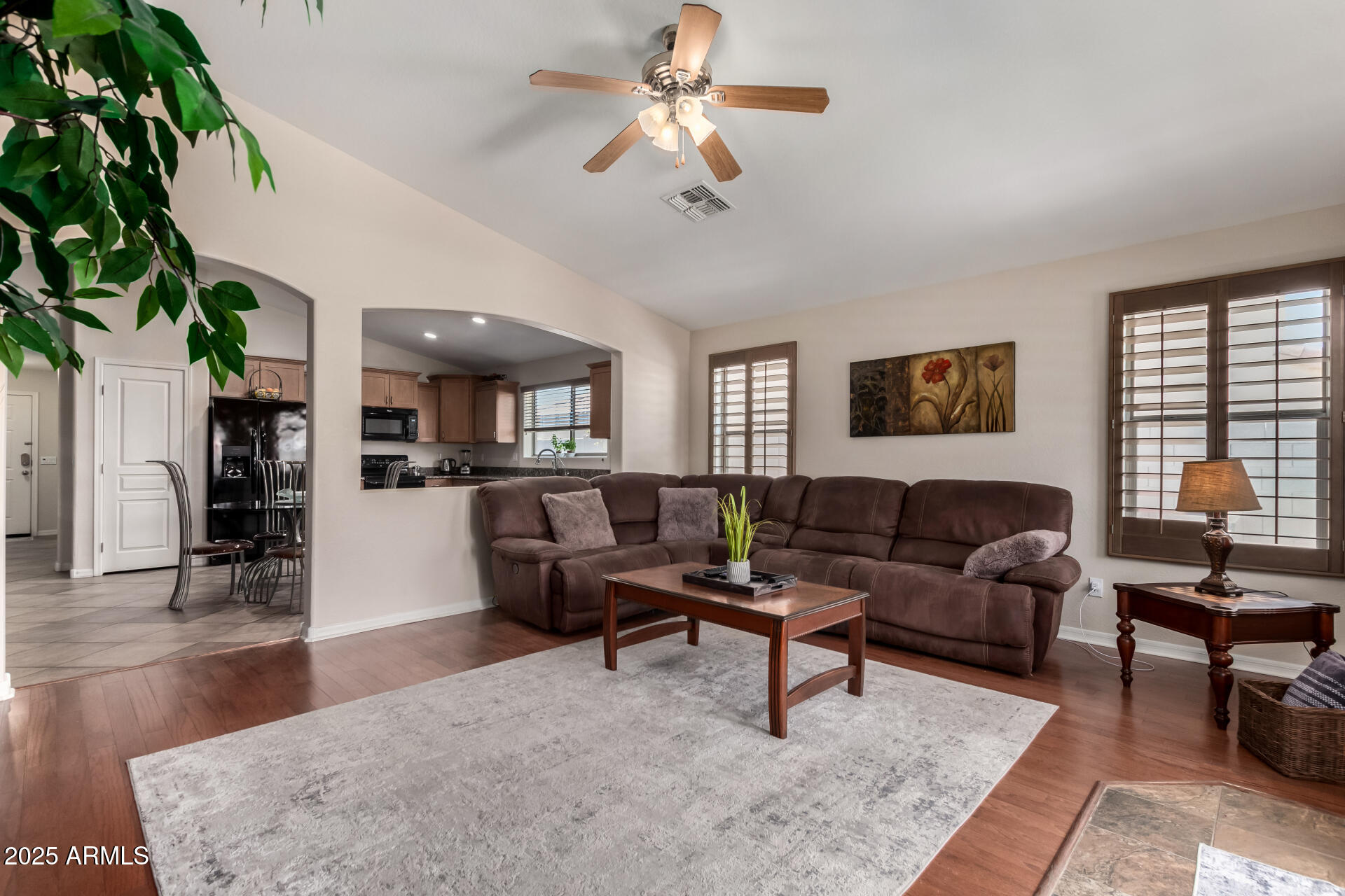 24806 W HIDALGO Drive