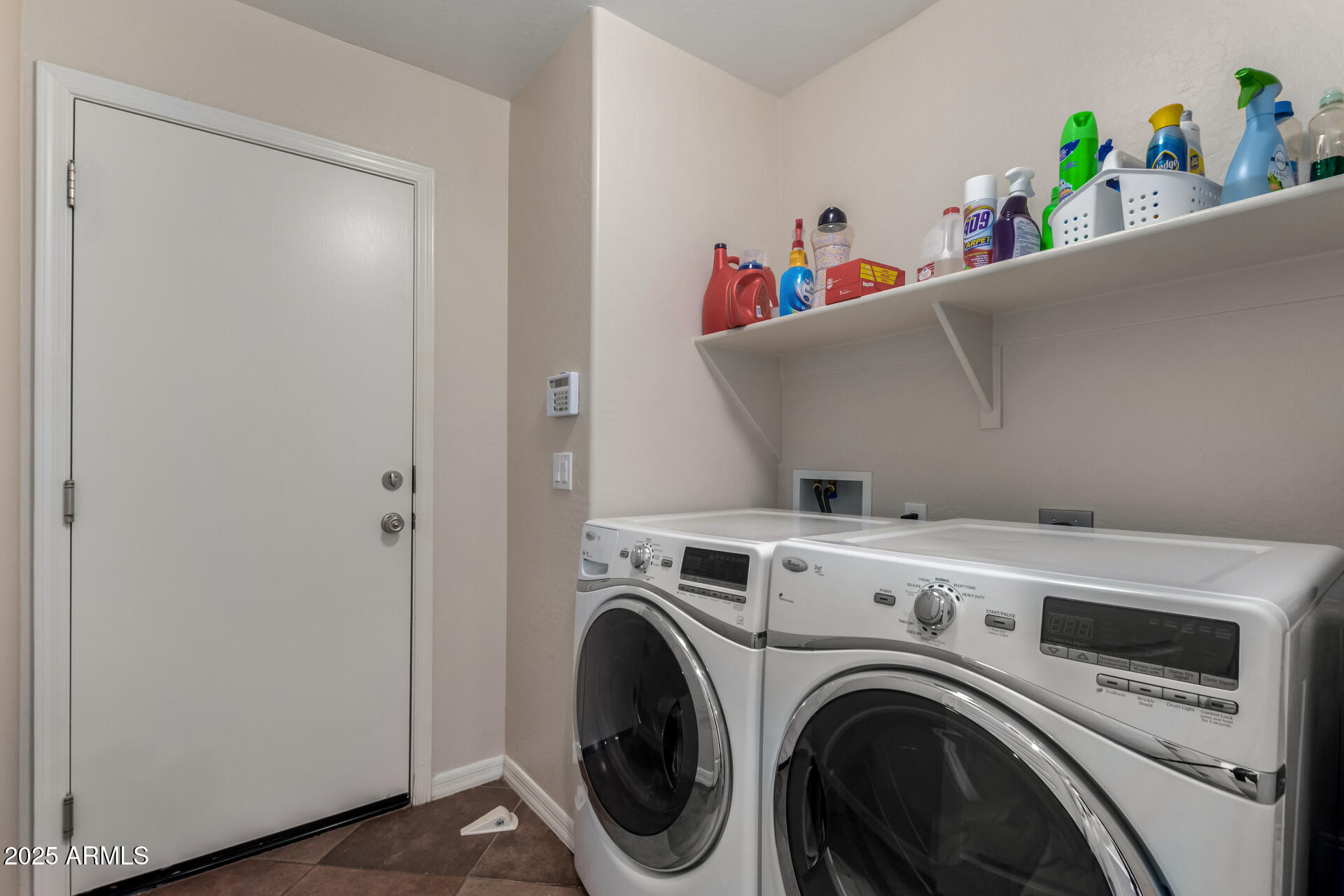 24806 W HIDALGO Drive