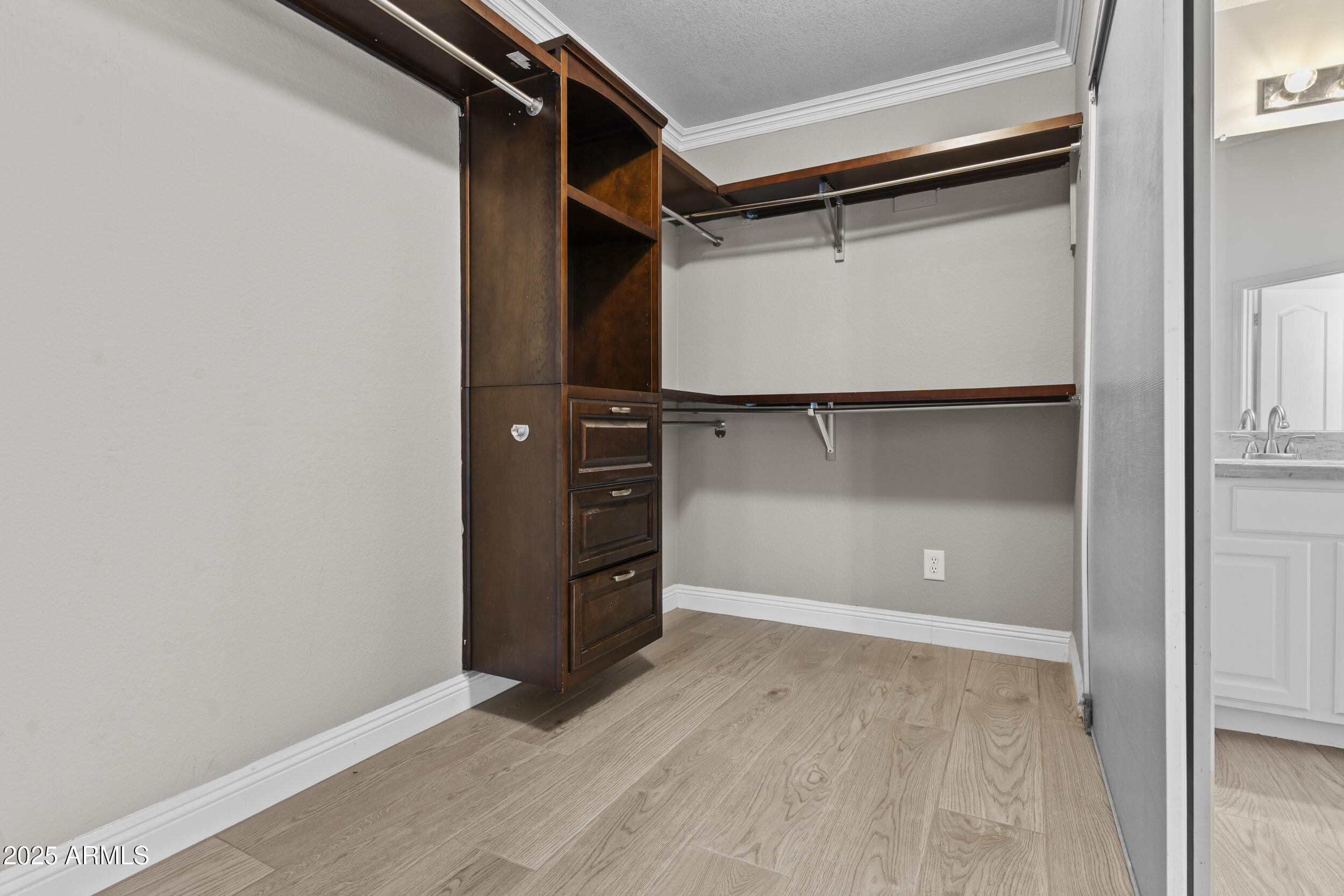 119 S MONTEREY Street