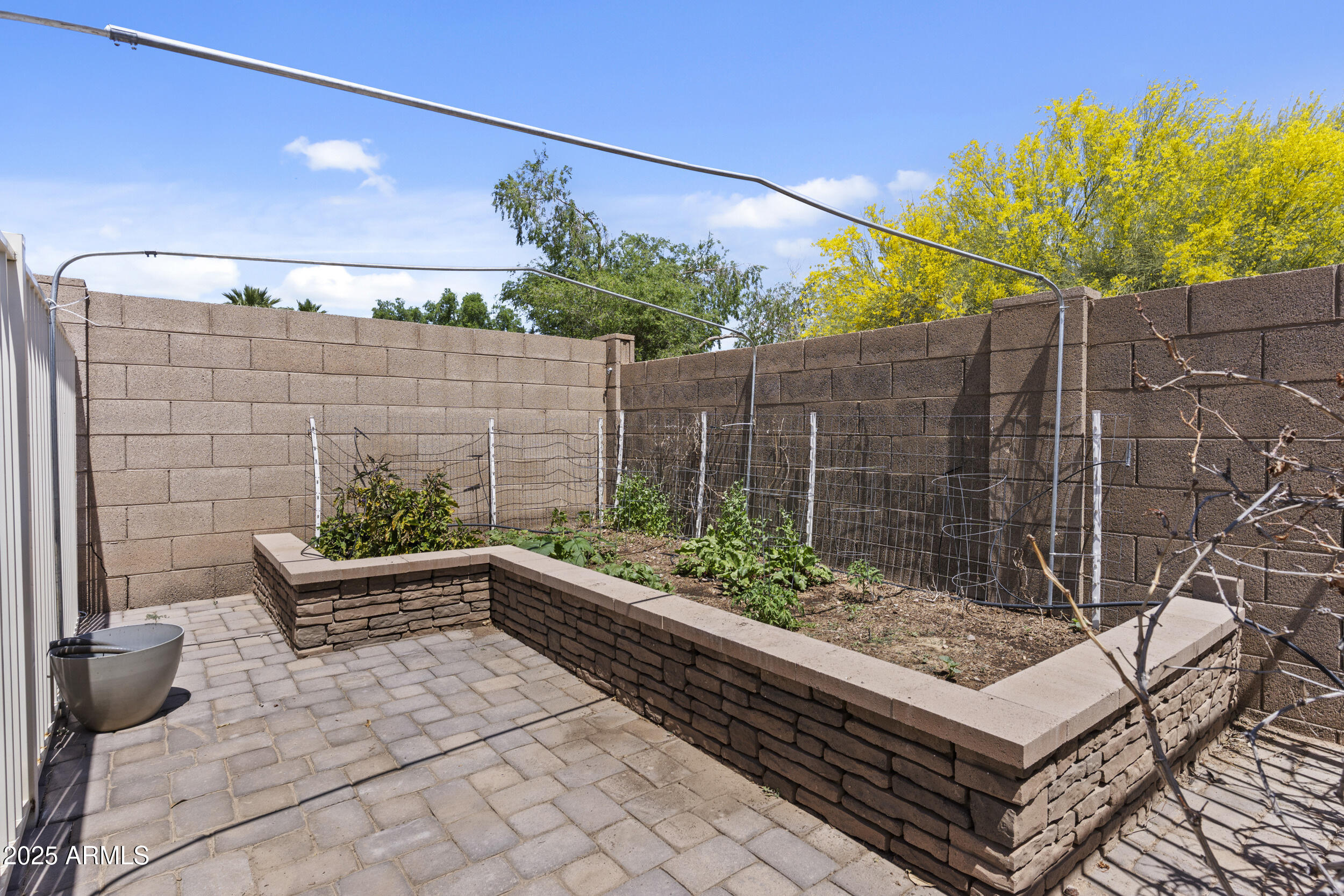 119 S MONTEREY Street