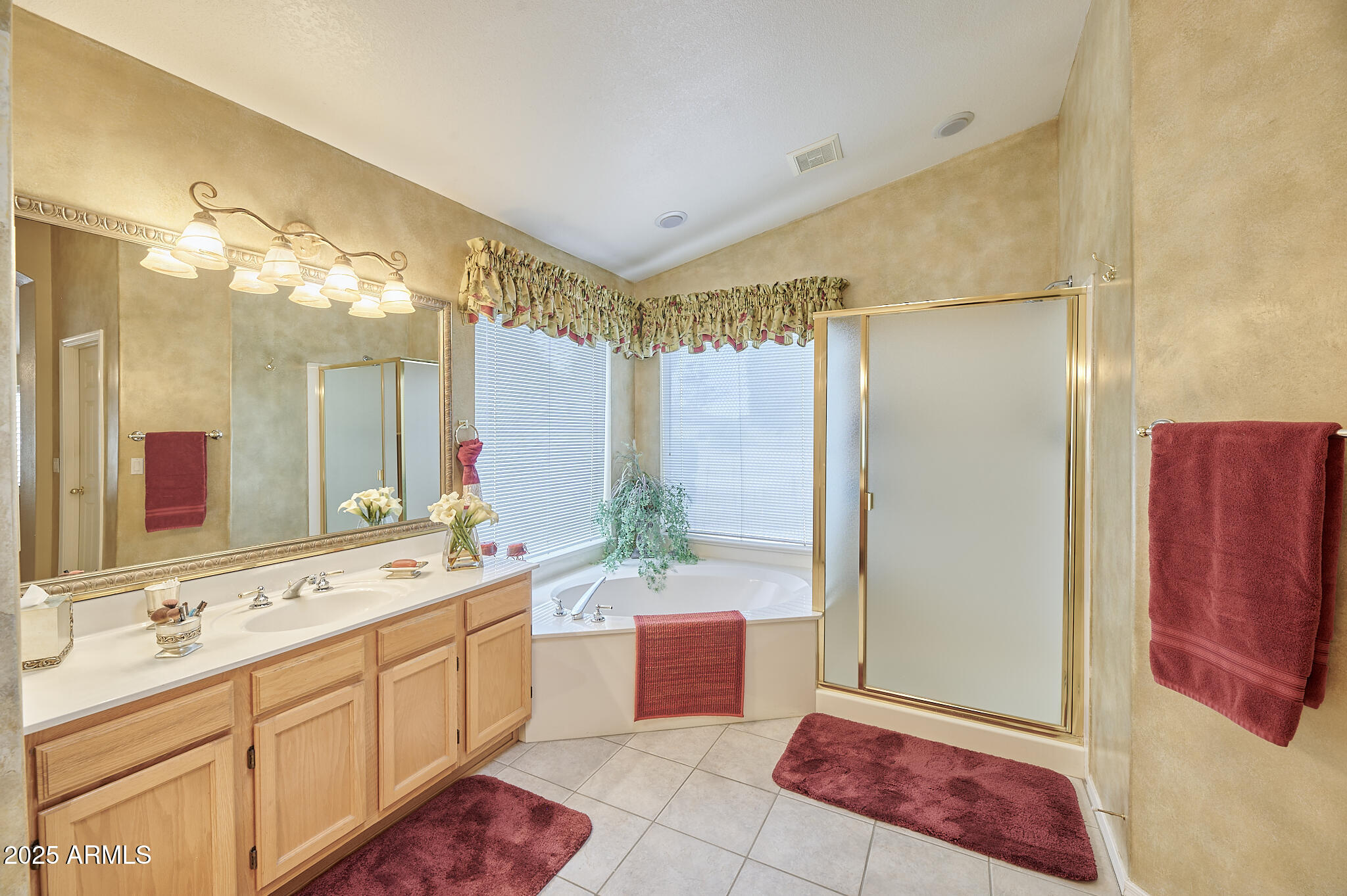 8242 S Kachina Drive