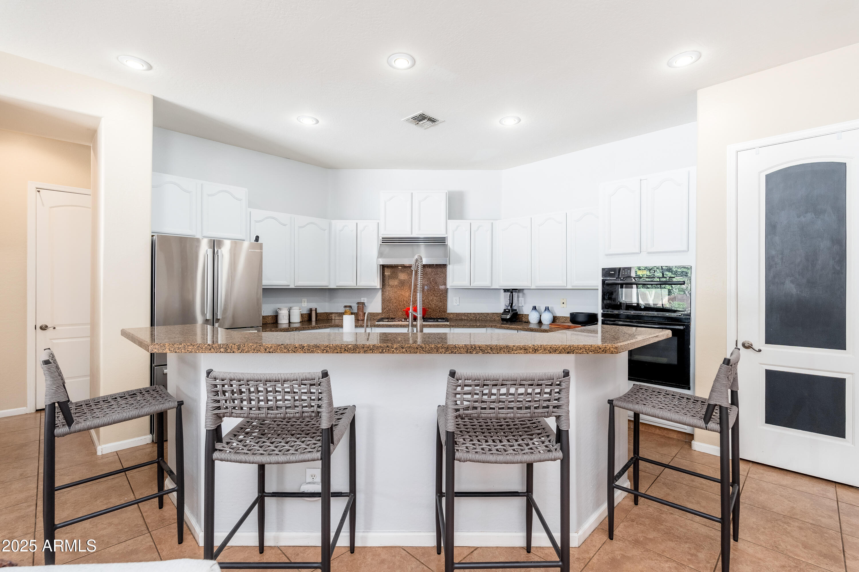 404 E COCONINO Place