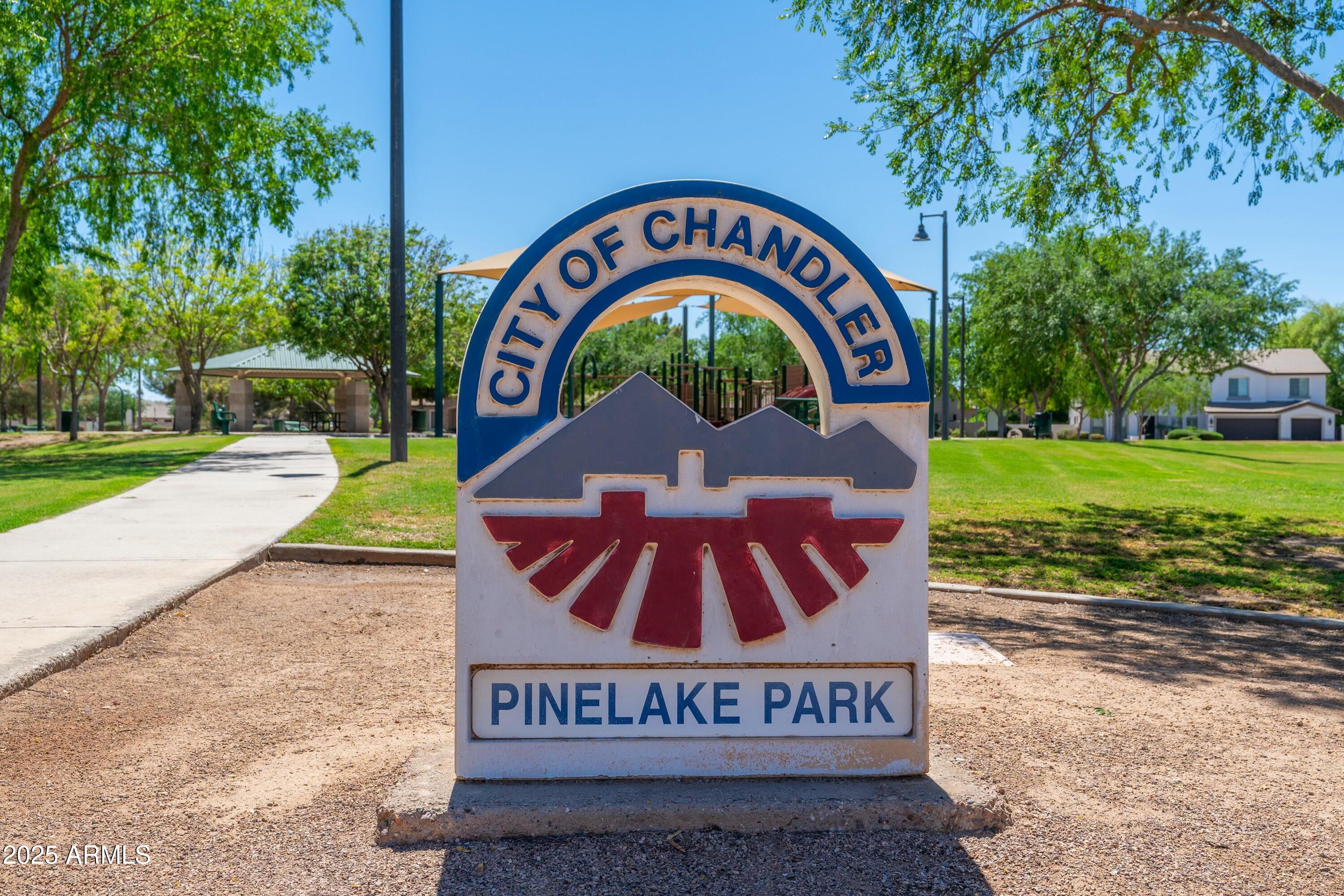 404 E COCONINO Place