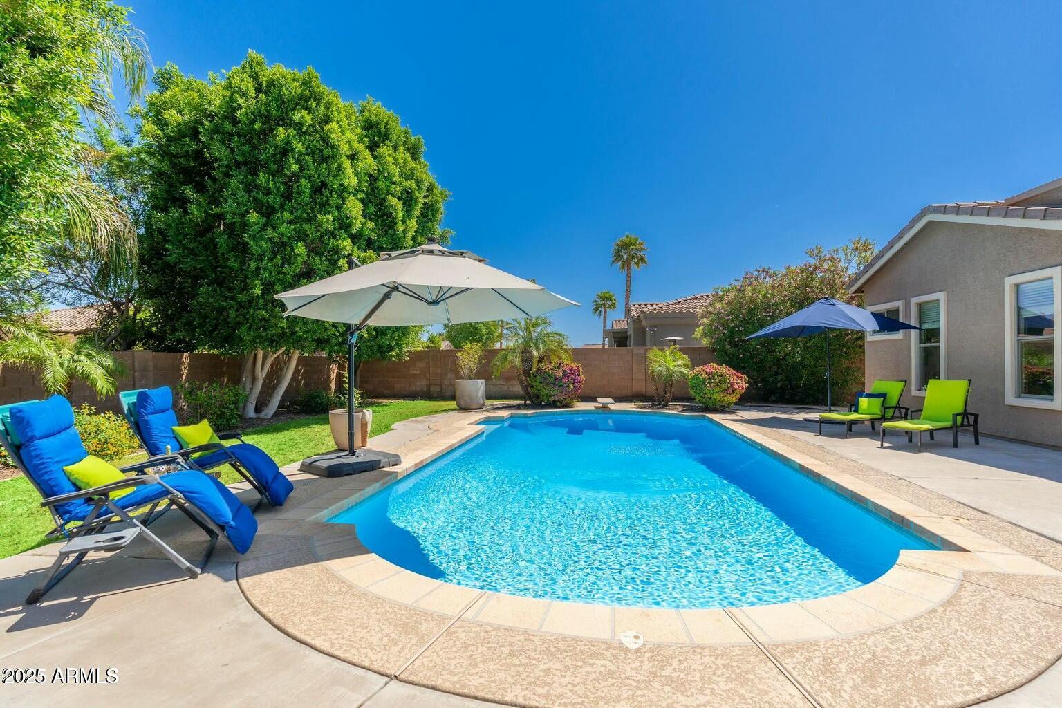 404 E COCONINO Place