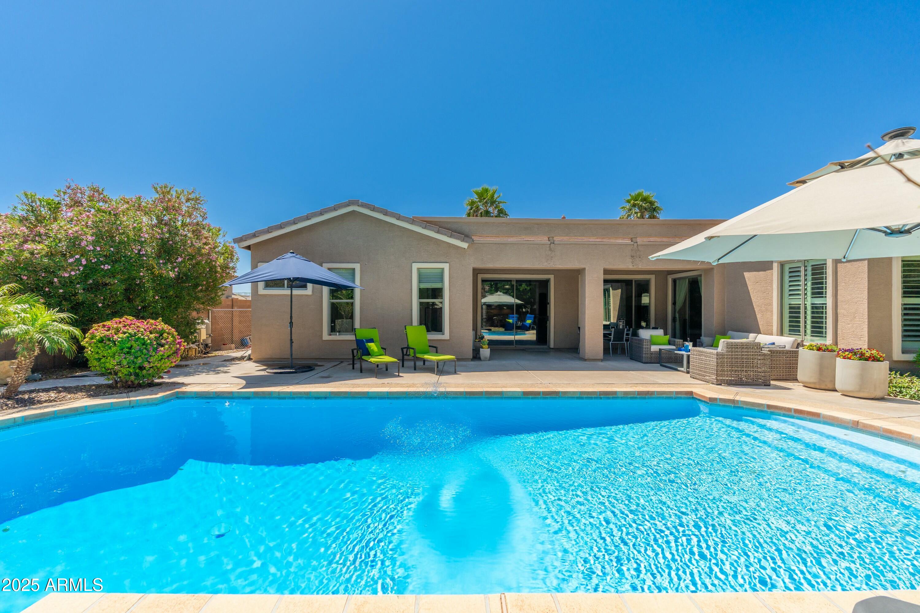 404 E COCONINO Place