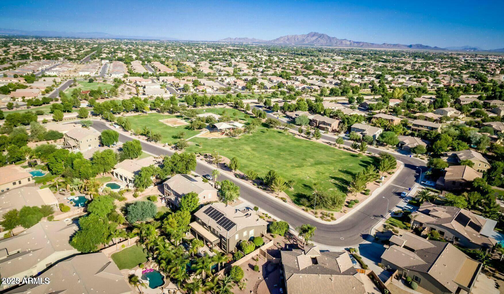 404 E COCONINO Place