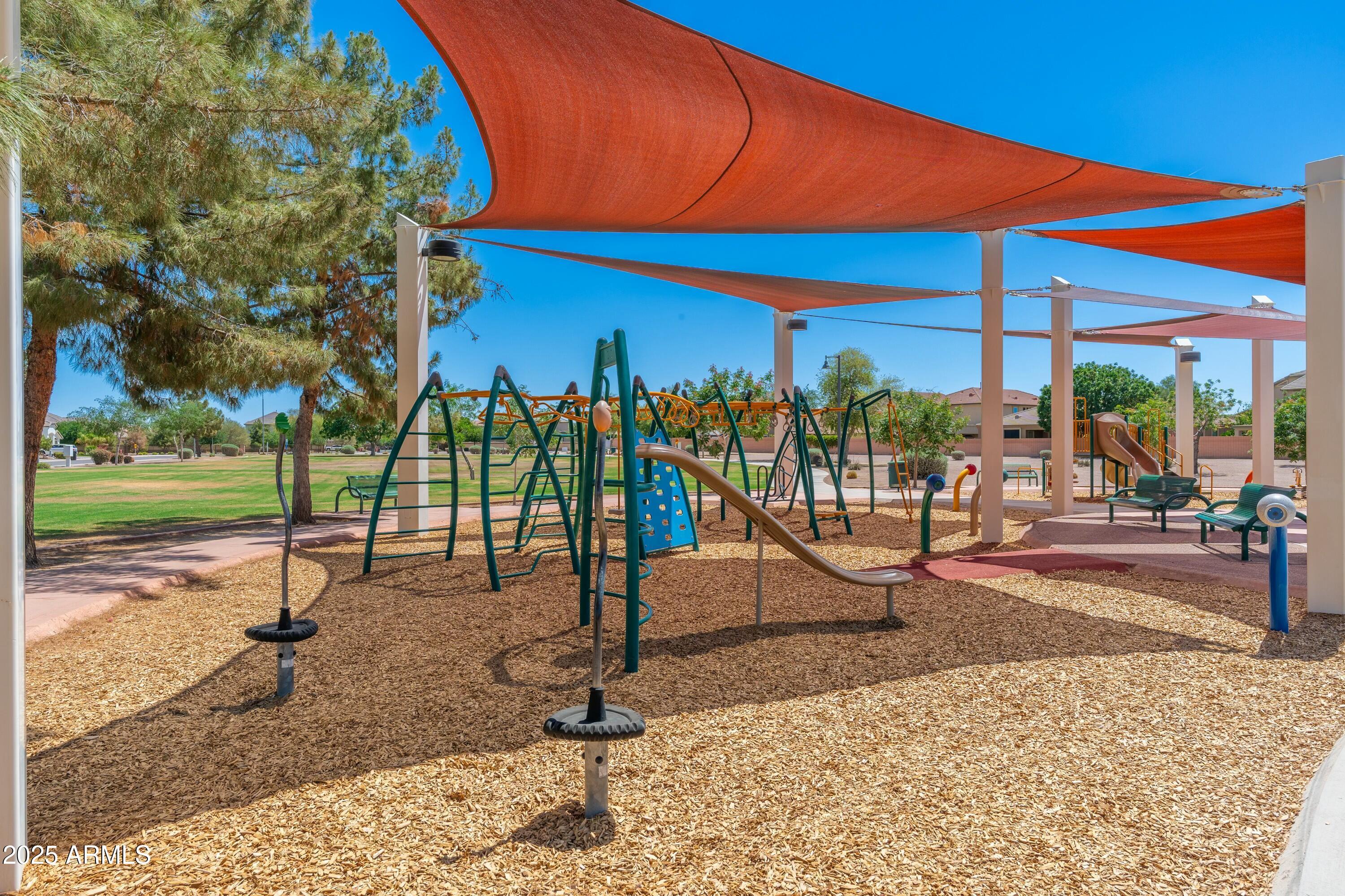 404 E COCONINO Place