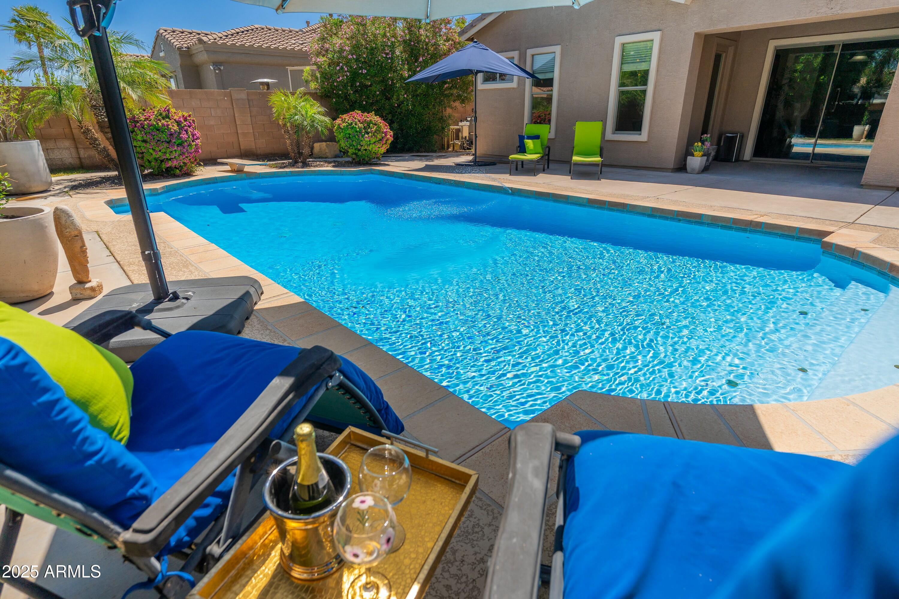 404 E COCONINO Place