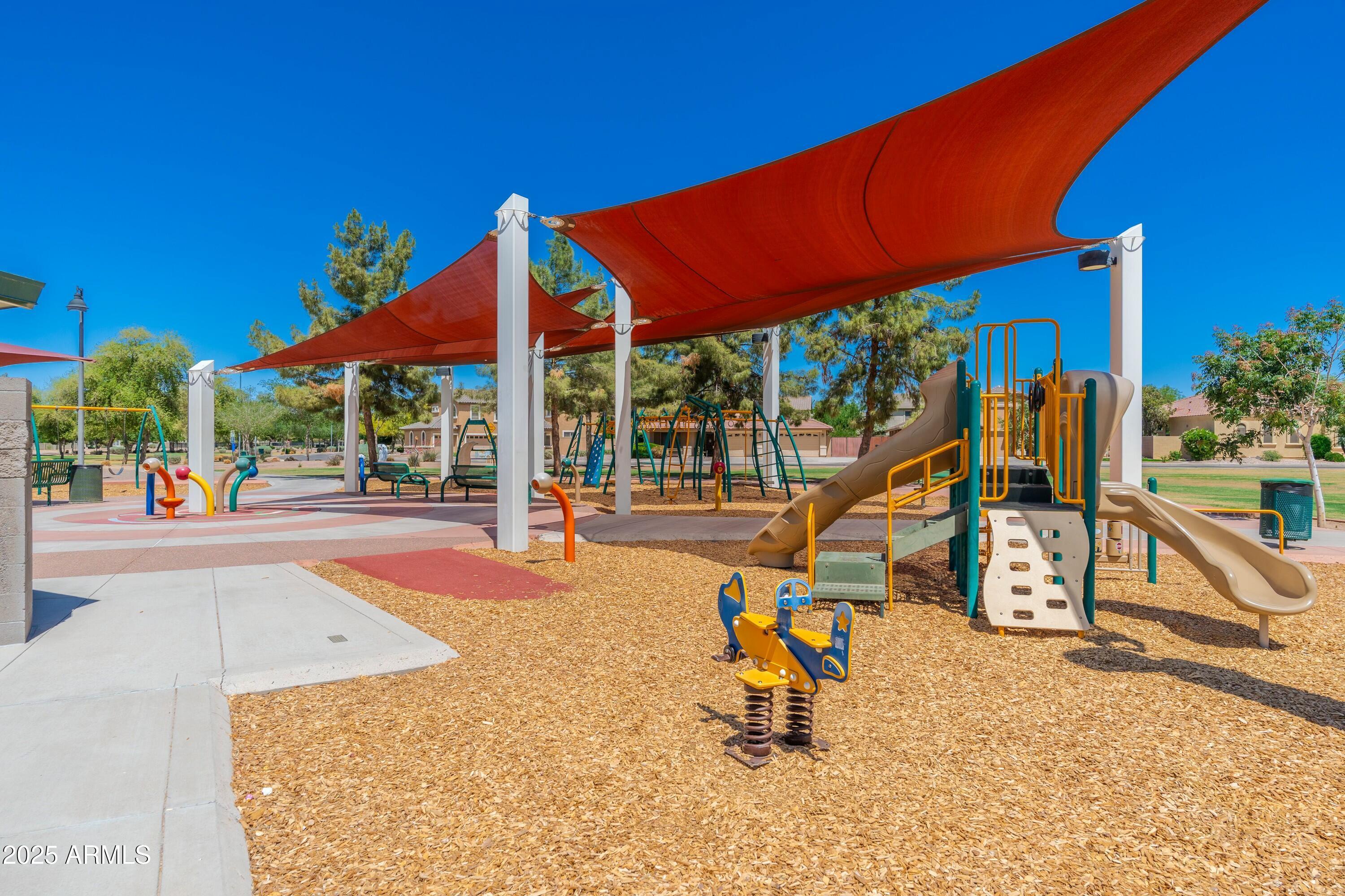 404 E COCONINO Place