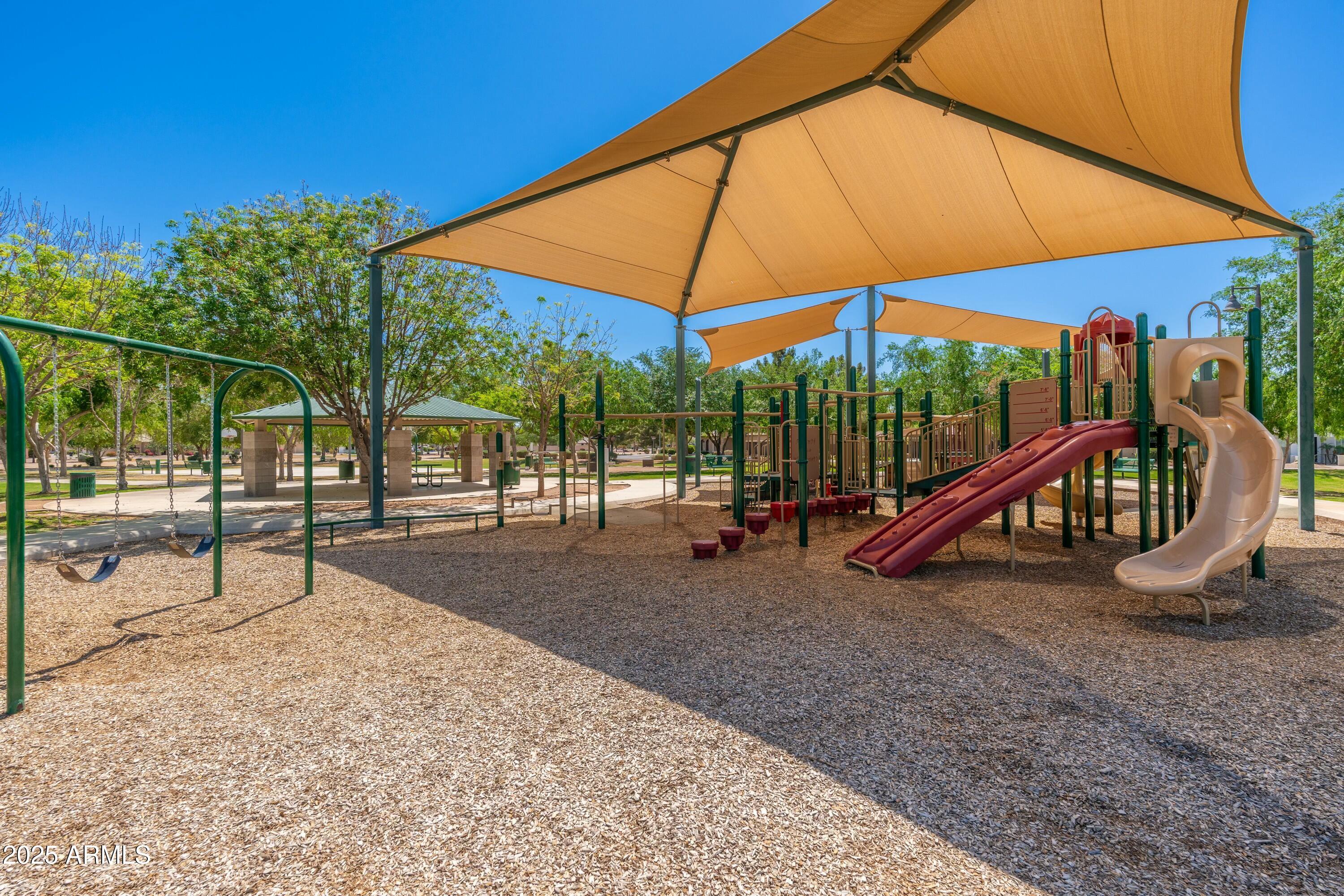 404 E COCONINO Place