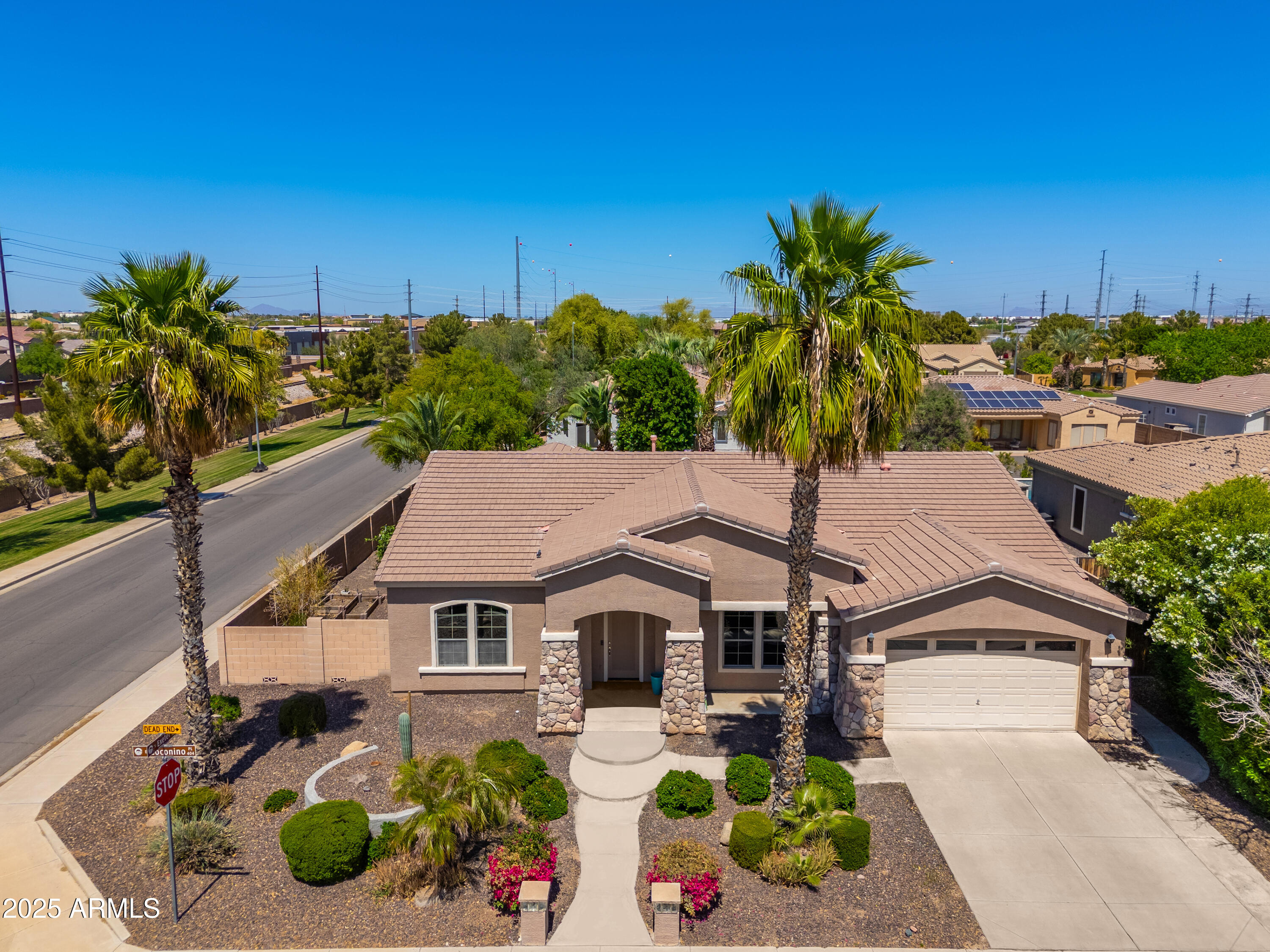 404 E COCONINO Place