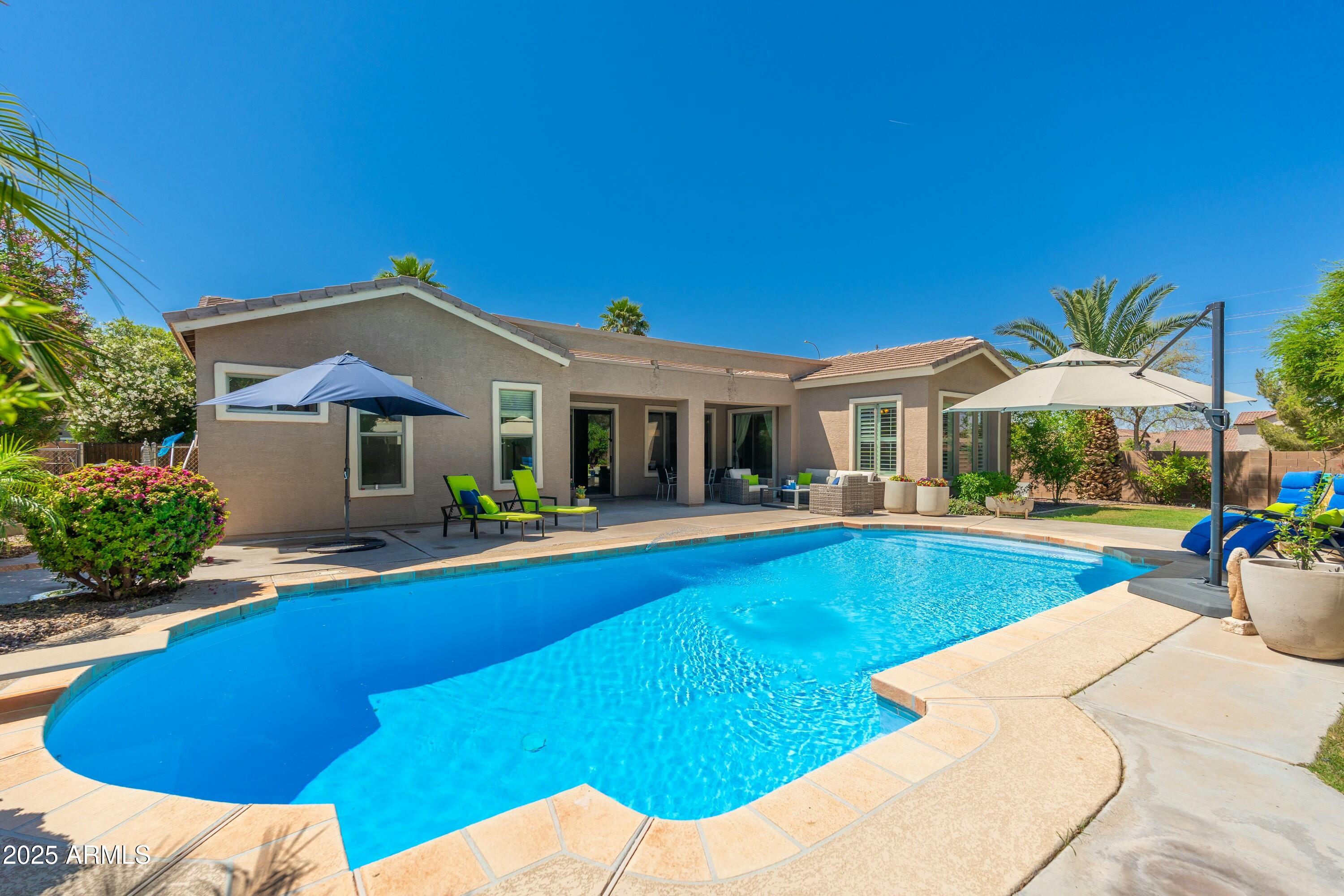 404 E COCONINO Place