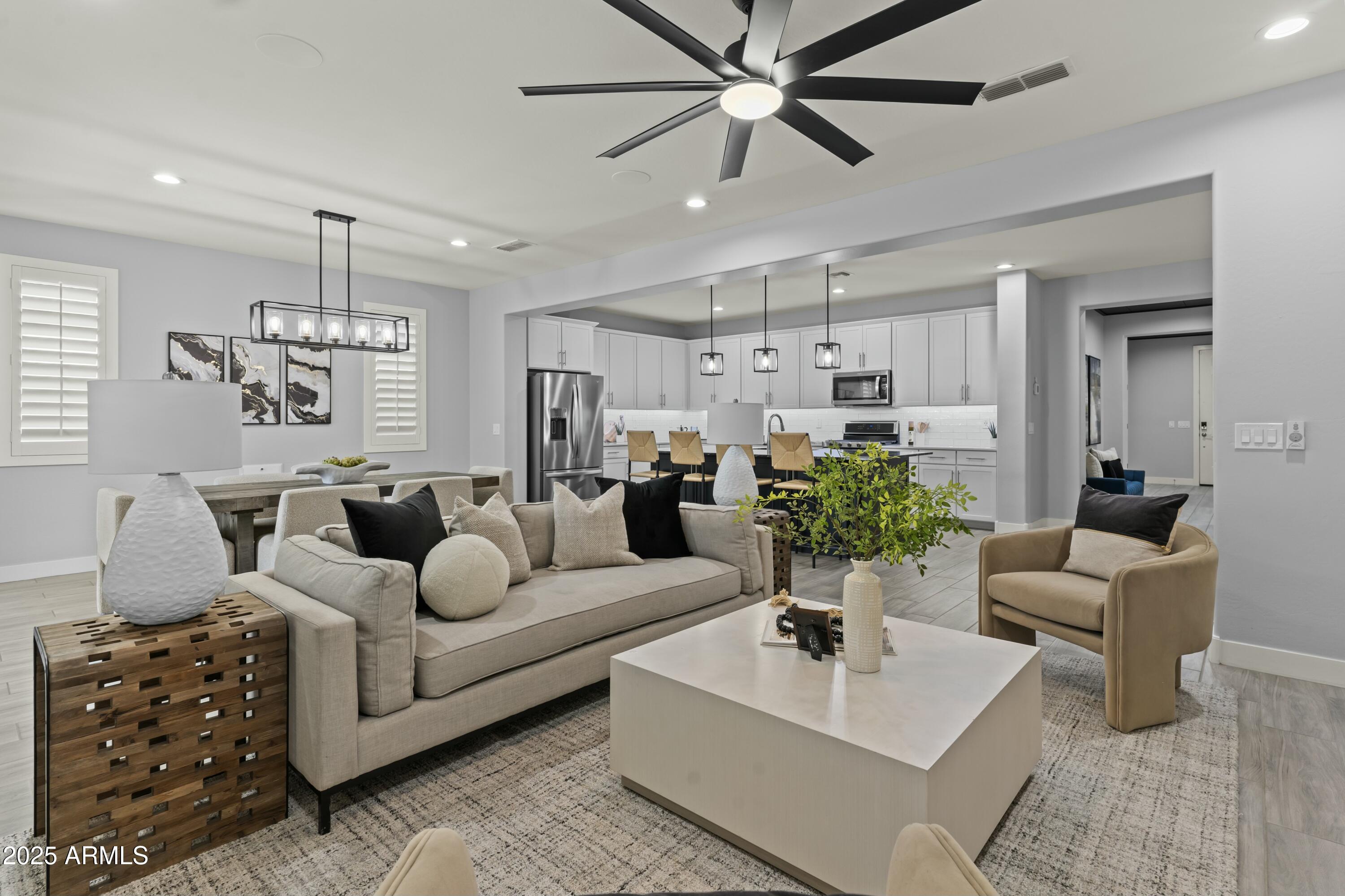 23046 E CAMINA PLATA