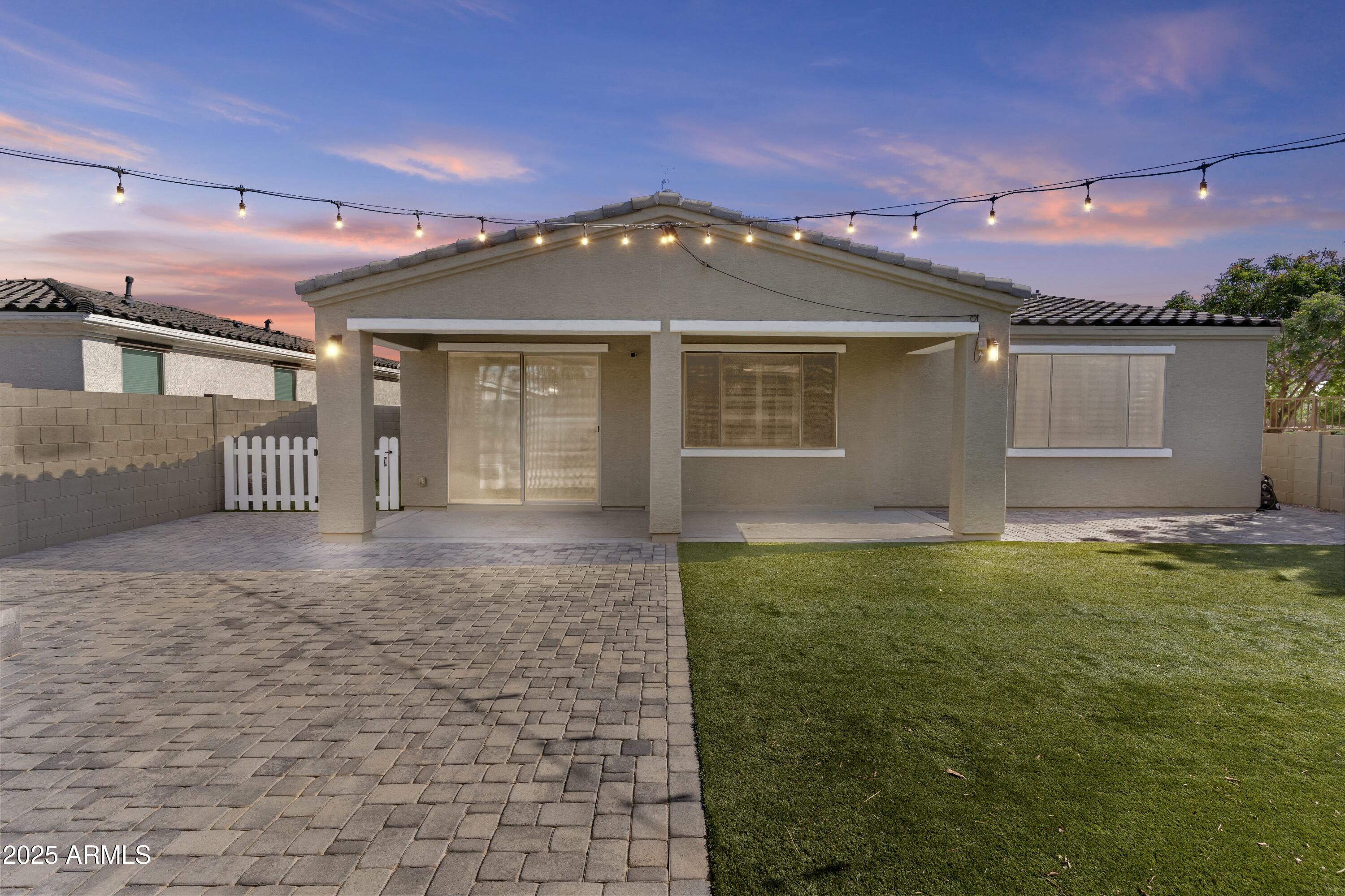 23046 E CAMINA PLATA