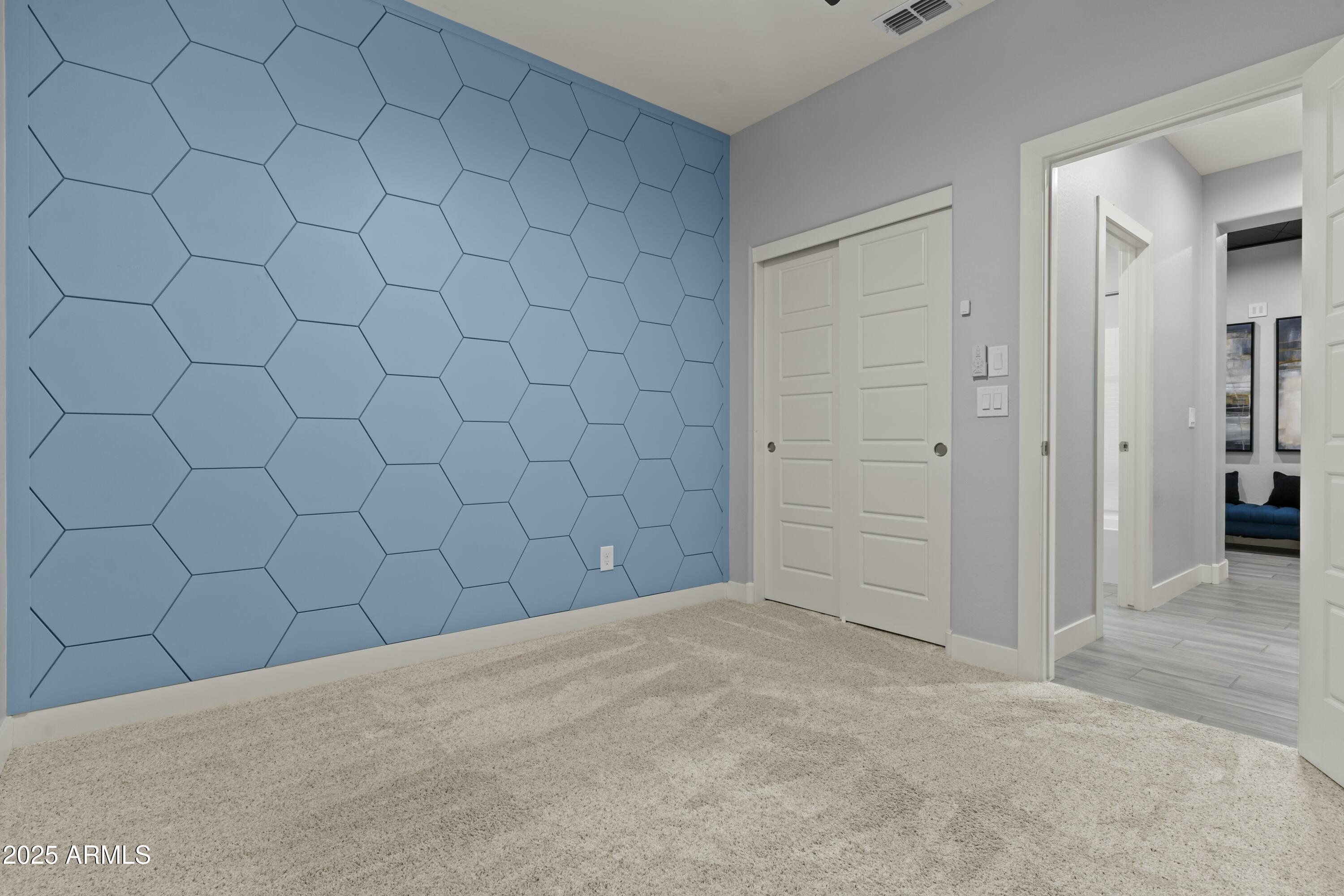 23046 E CAMINA PLATA