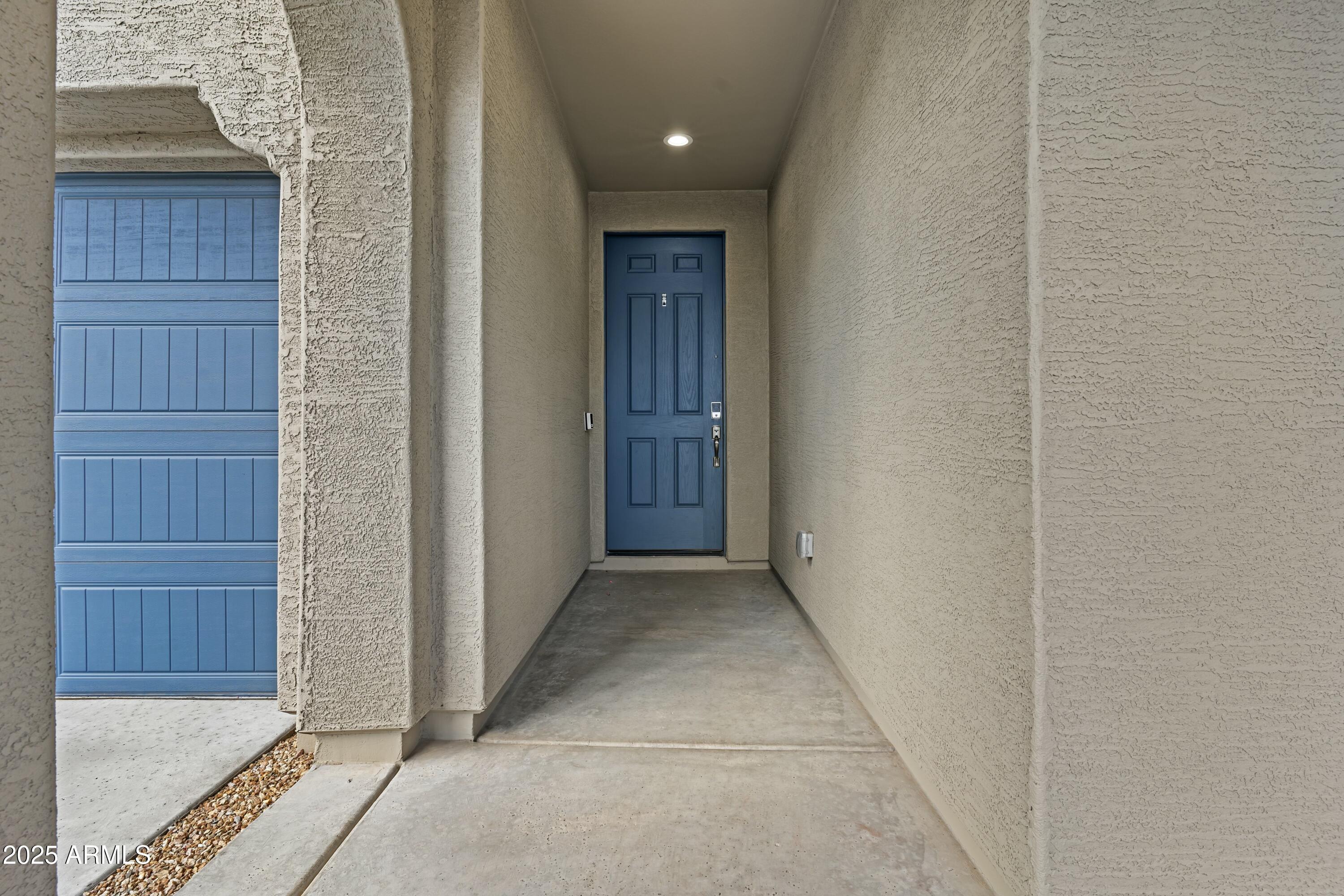 23046 E CAMINA PLATA