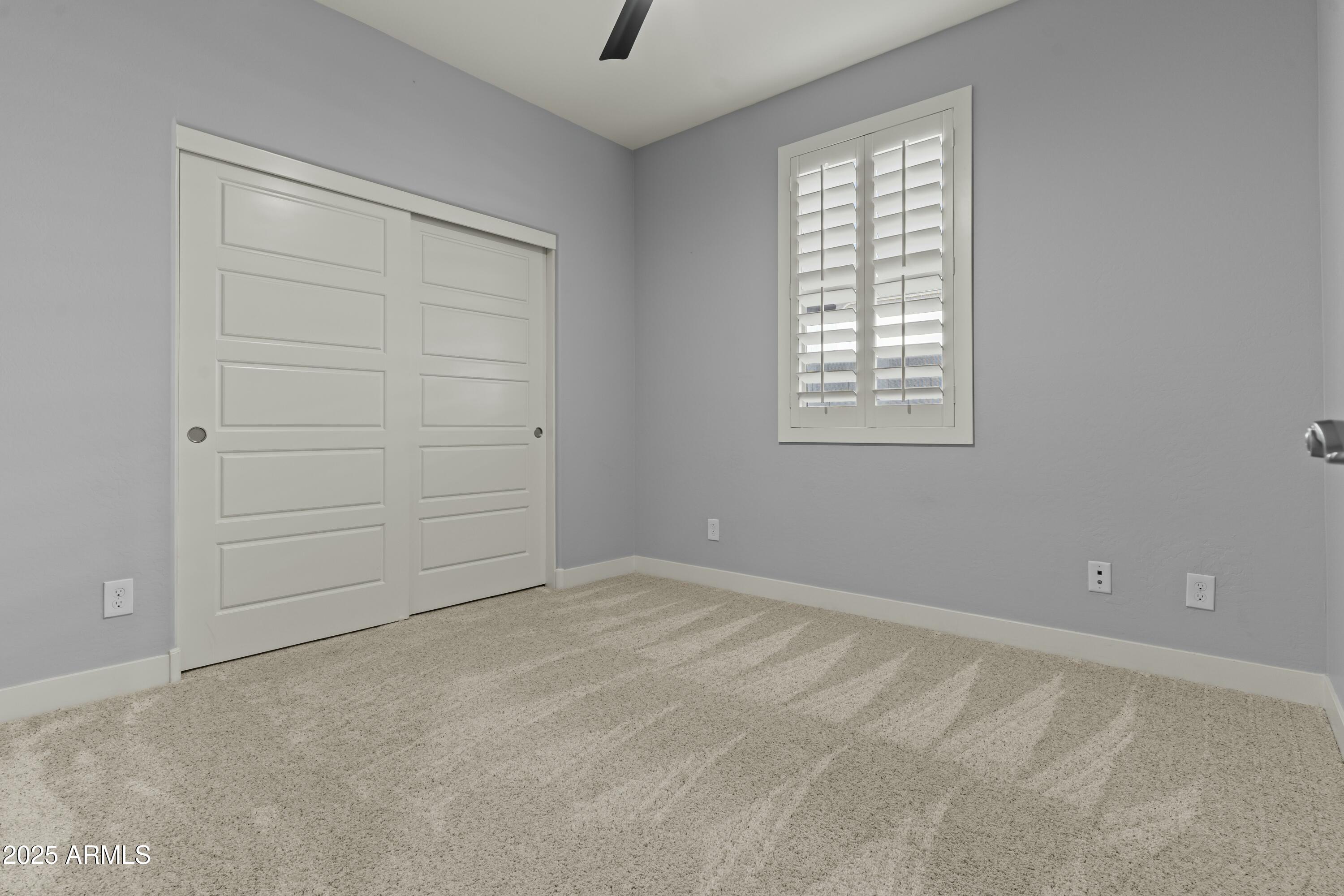 23046 E CAMINA PLATA