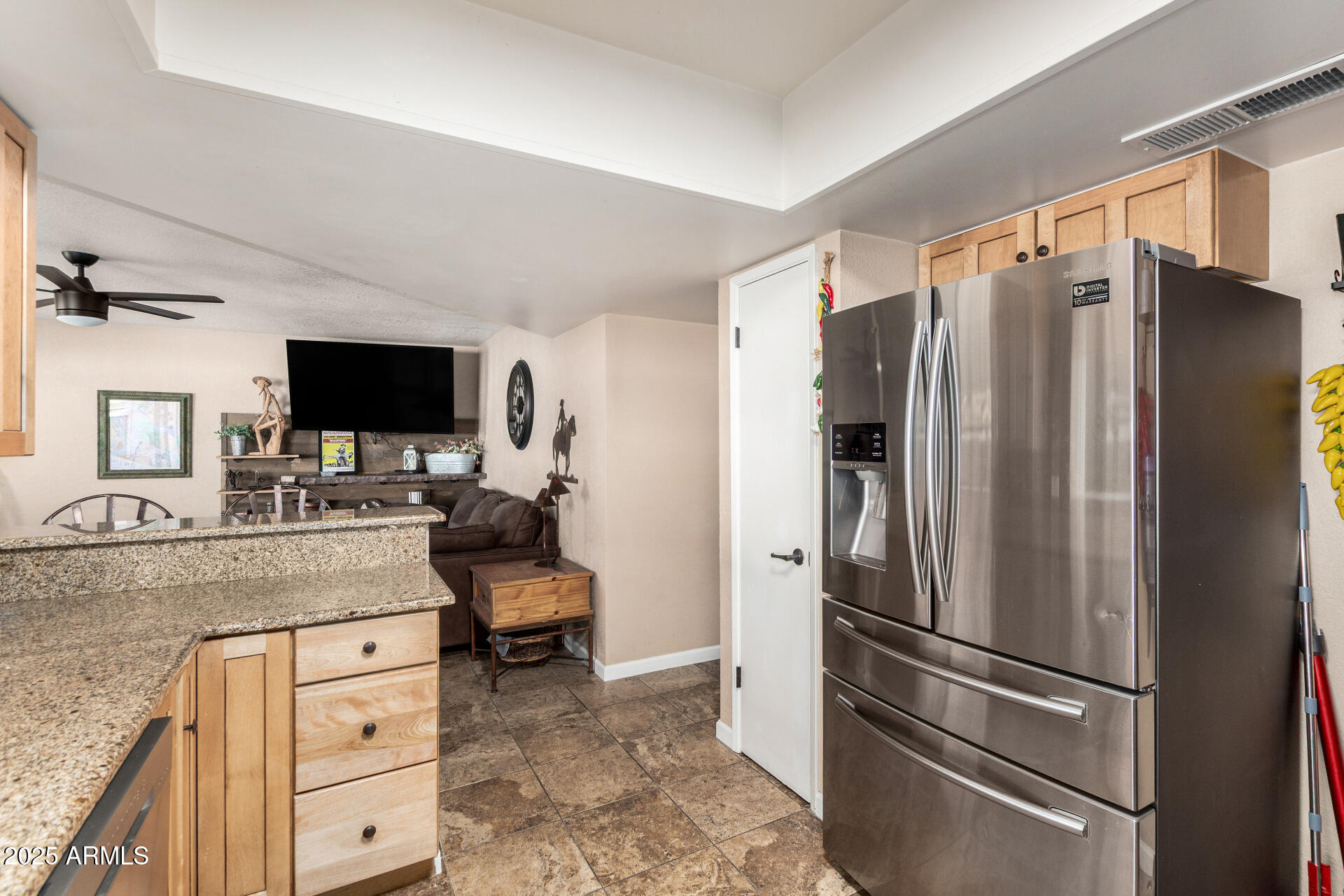 7718 E WILSHIRE Drive