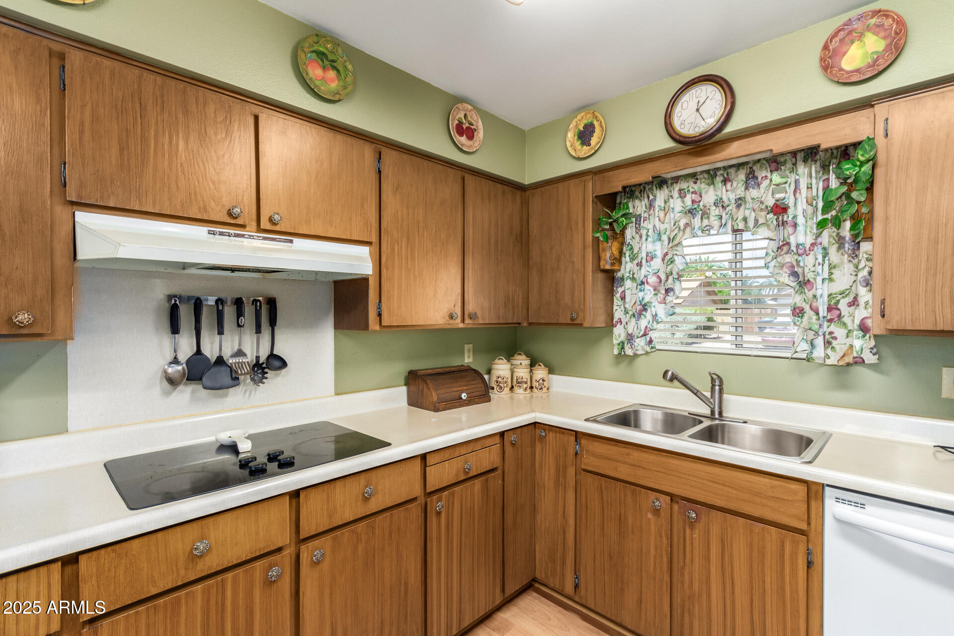 6337 E EVERGREEN Street