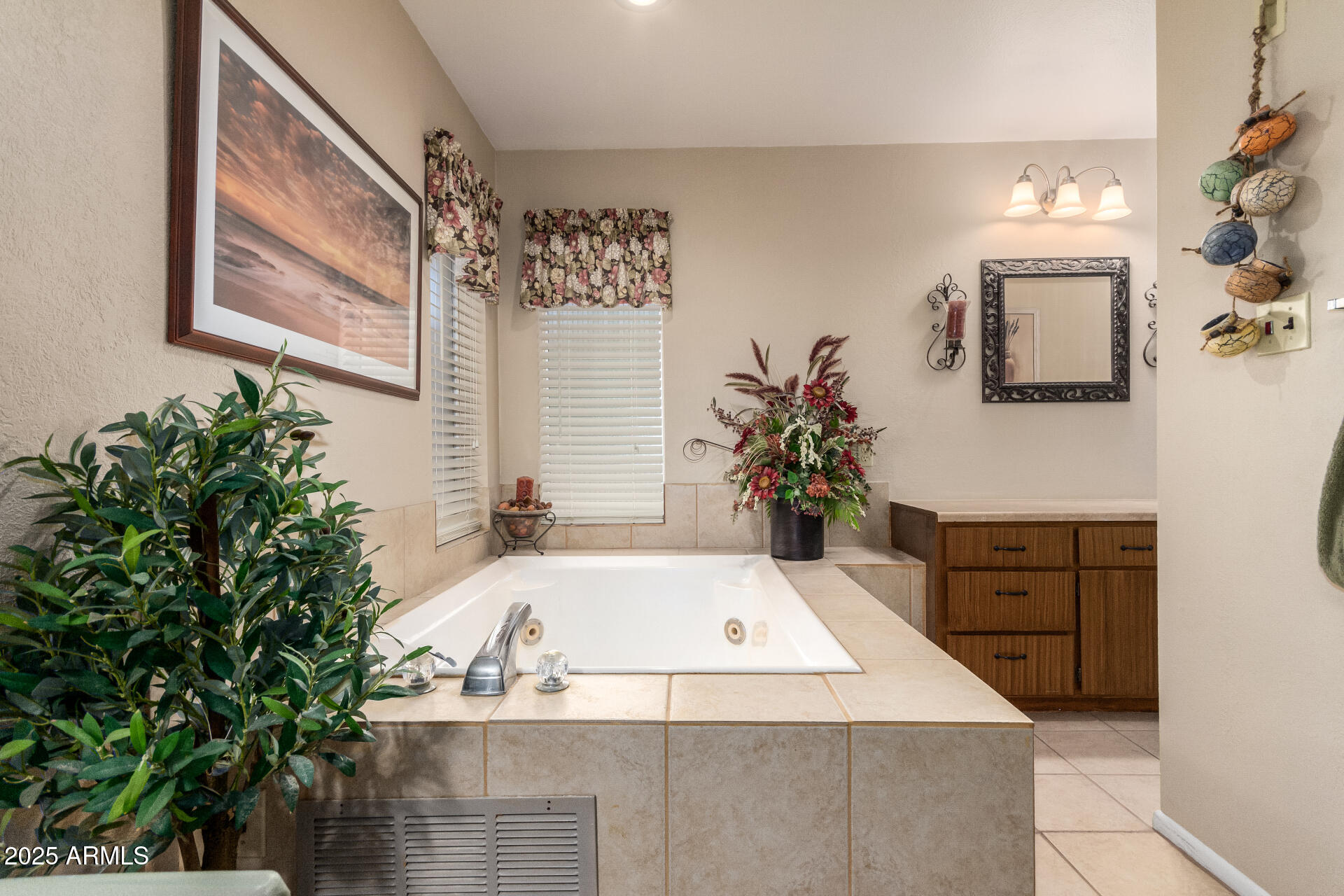 6337 E EVERGREEN Street