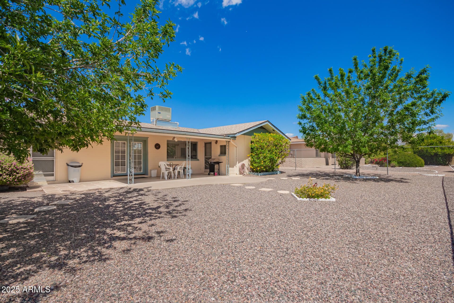 6337 E EVERGREEN Street