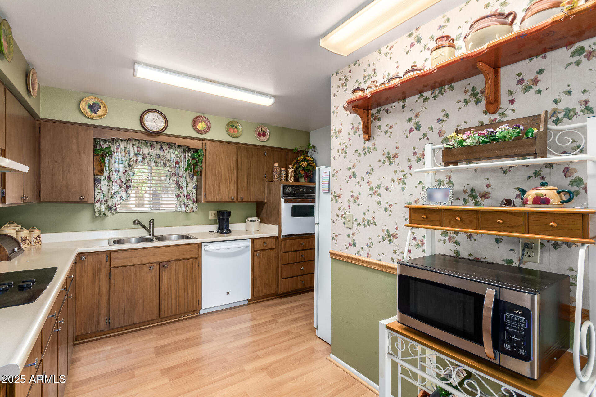 6337 E EVERGREEN Street