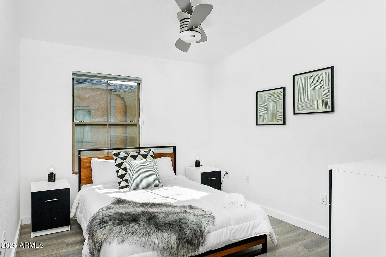 2401 E RIO SALADO Parkway, 1043