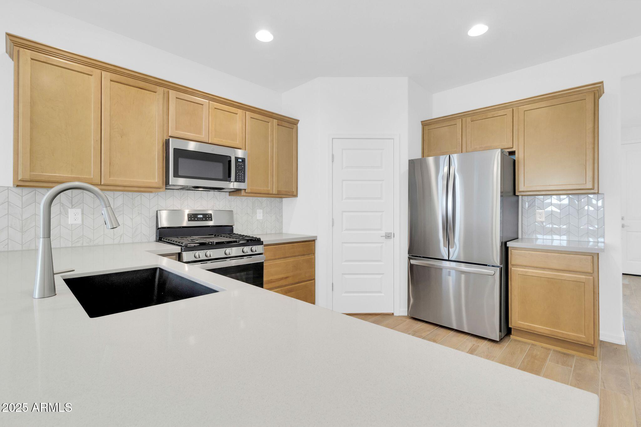 10917 E TIBURON Avenue