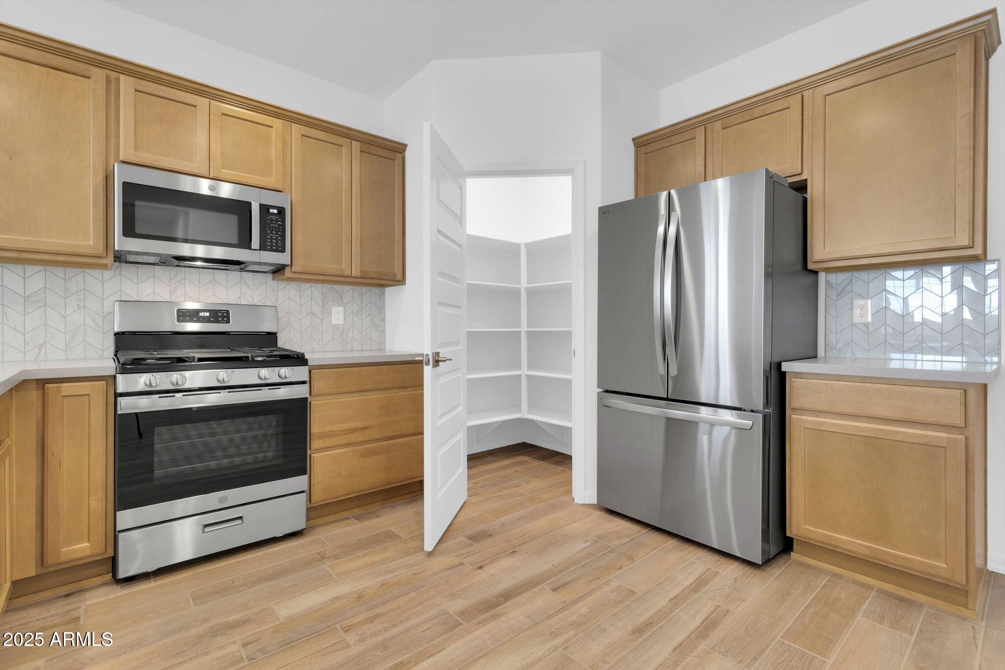 10917 E TIBURON Avenue