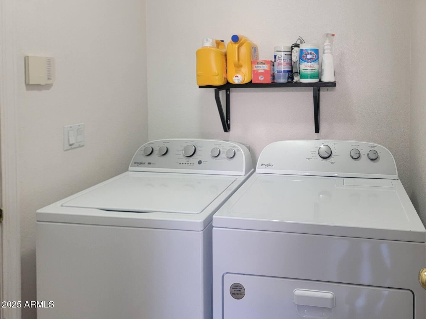 222 S SYCAMORE Place