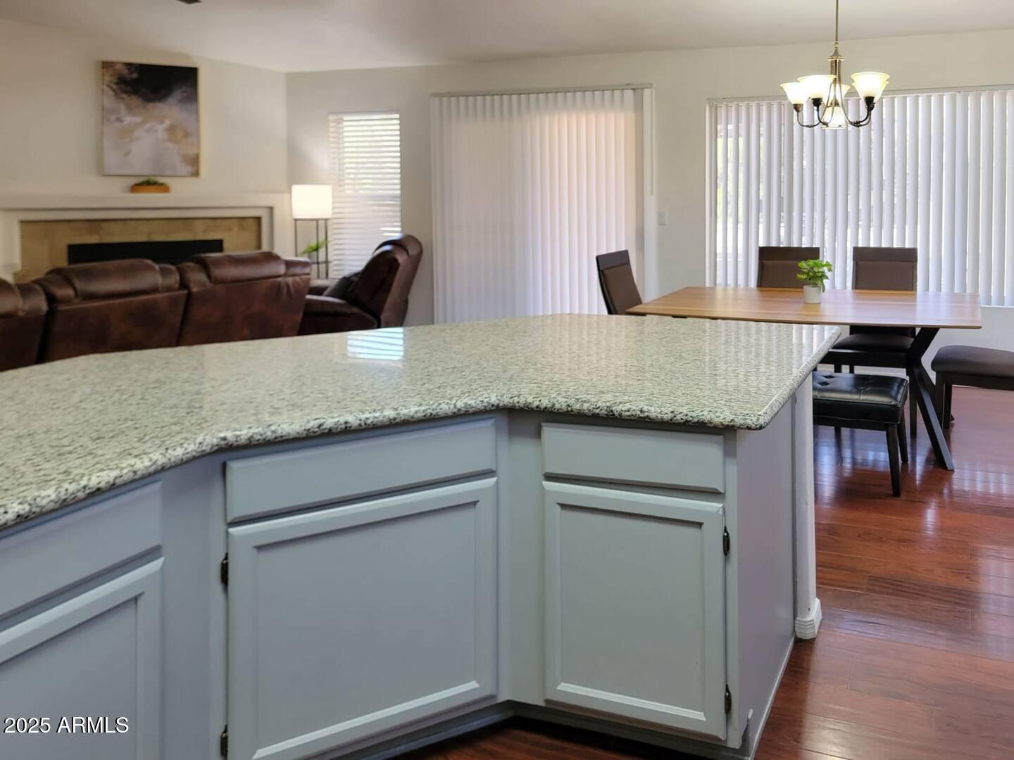 222 S SYCAMORE Place