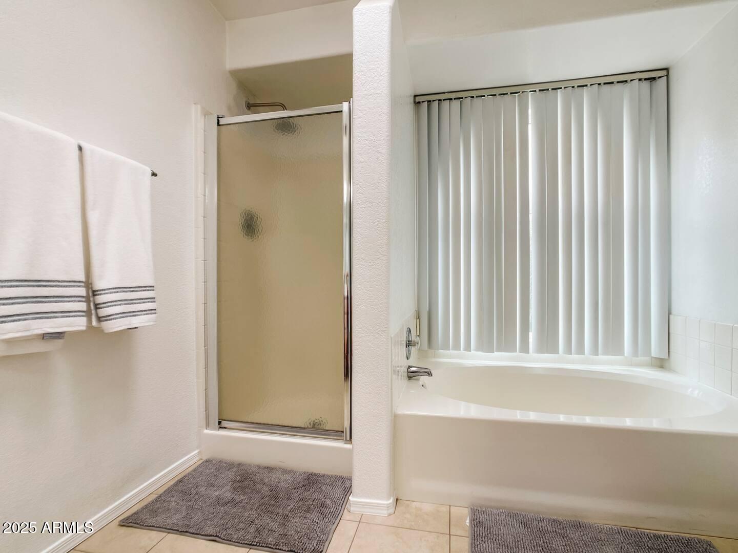 222 S SYCAMORE Place