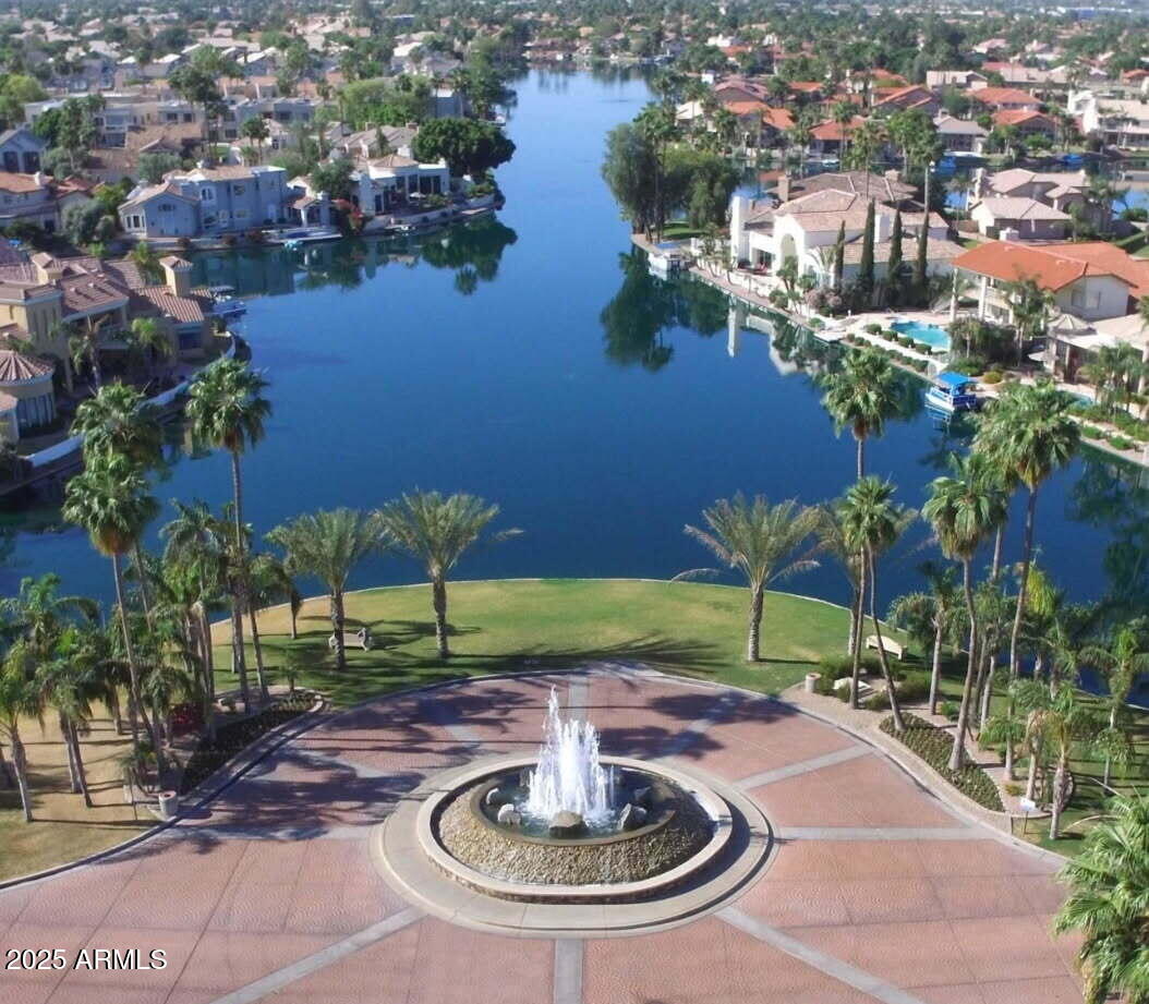 1114 W WINDJAMMER Drive