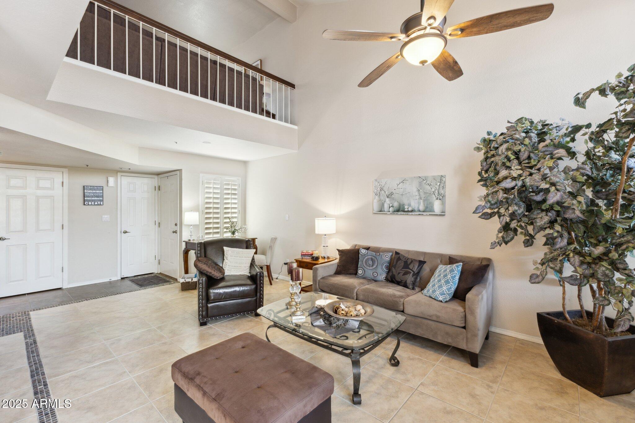 1114 W WINDJAMMER Drive