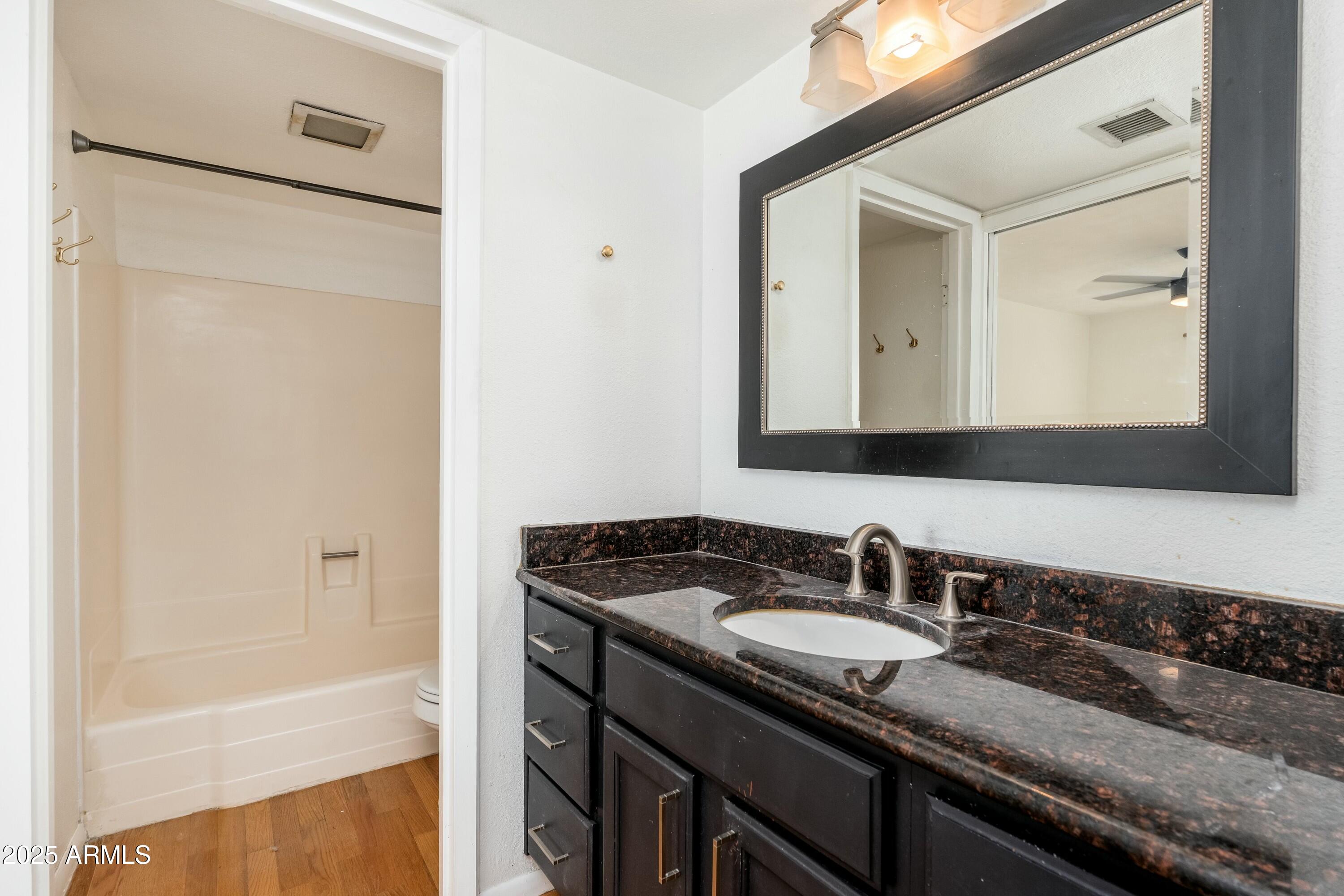 7911 E SAN MIGUEL Avenue, 3