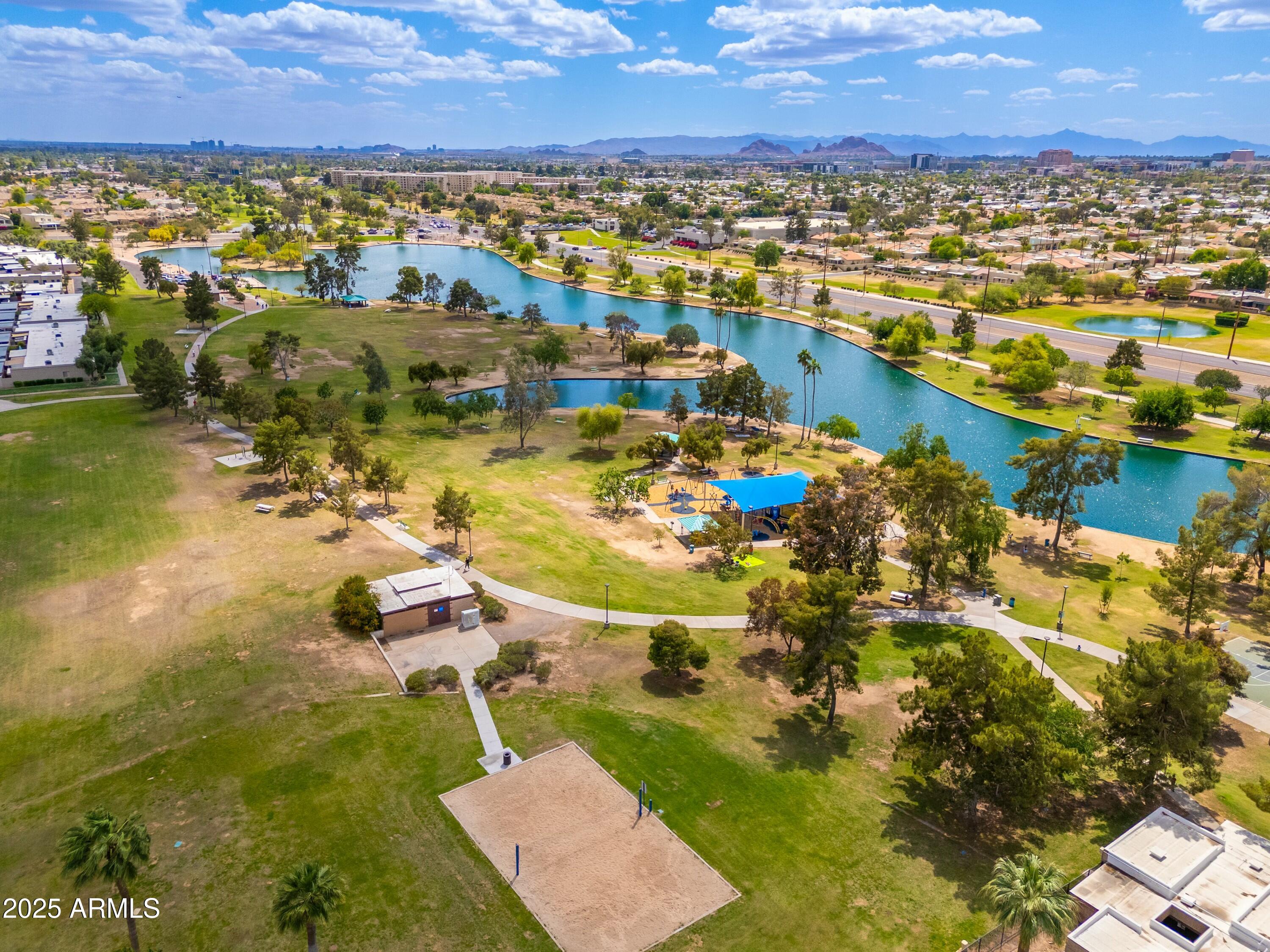 7911 E SAN MIGUEL Avenue, 3