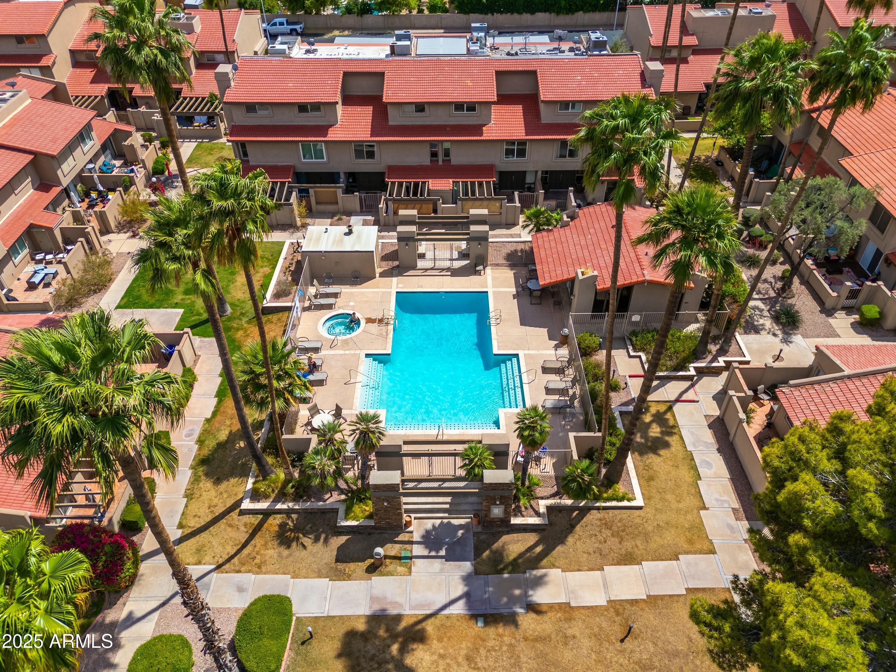 7911 E SAN MIGUEL Avenue, 3