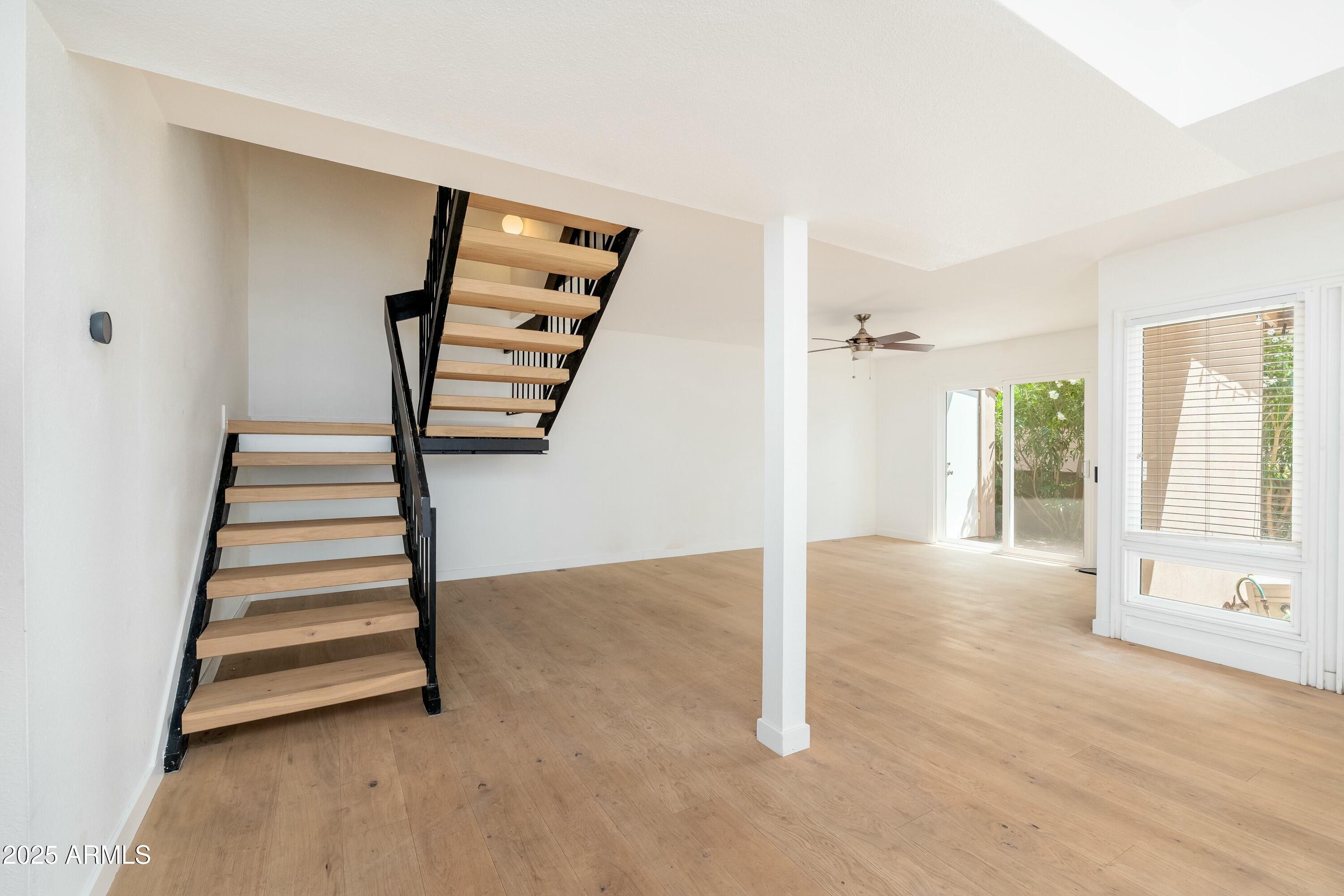 7911 E SAN MIGUEL Avenue, 3