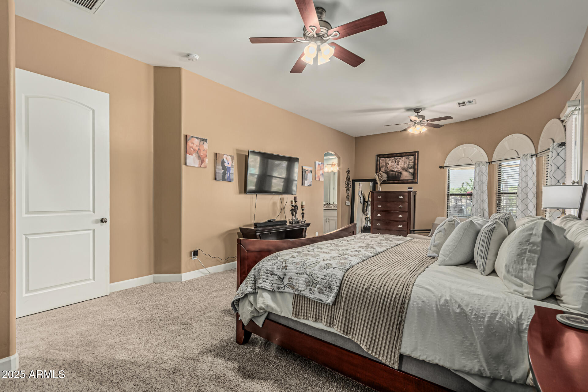 3754 E FLINTLOCK Drive