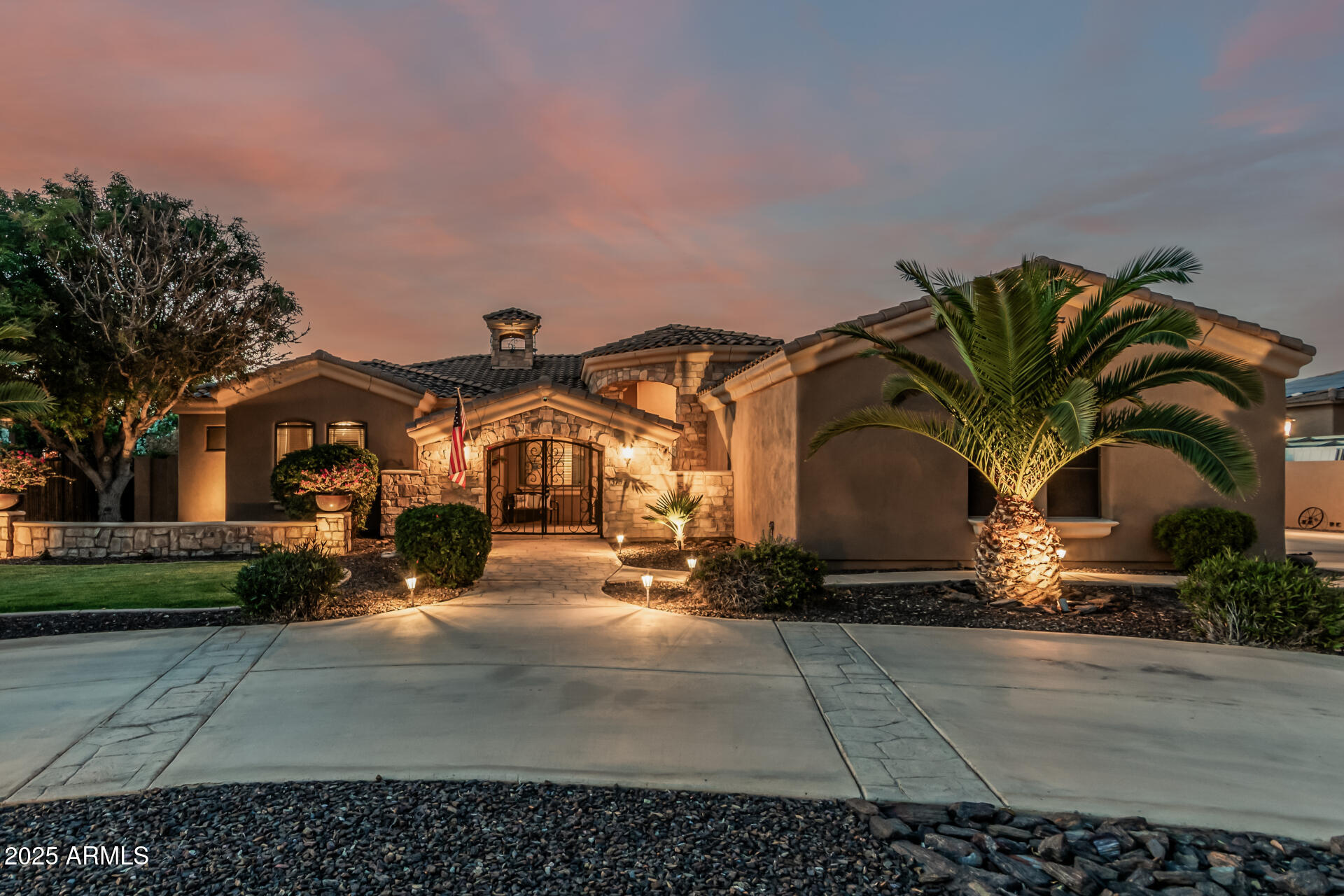 3754 E FLINTLOCK Drive