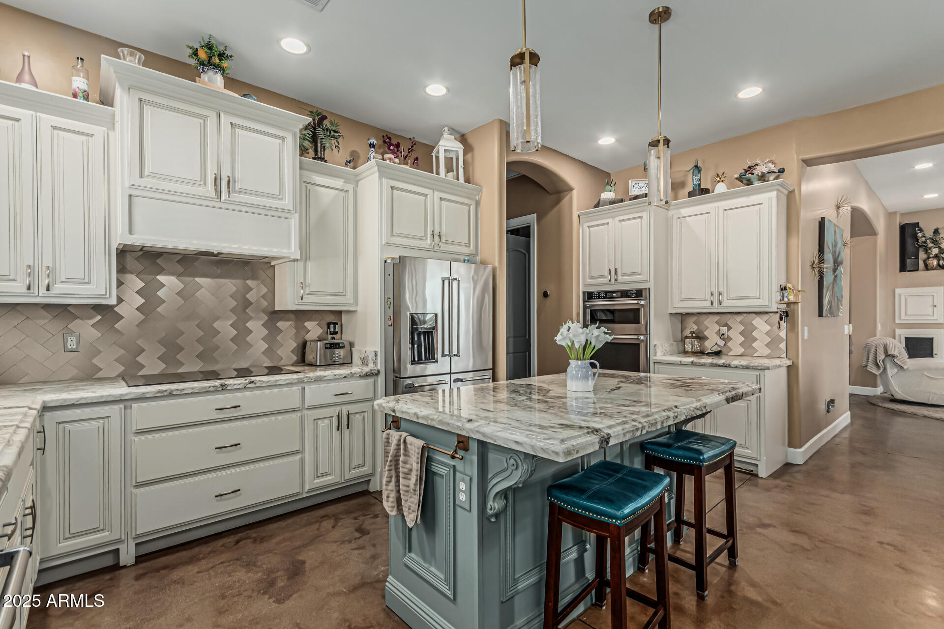 3754 E FLINTLOCK Drive