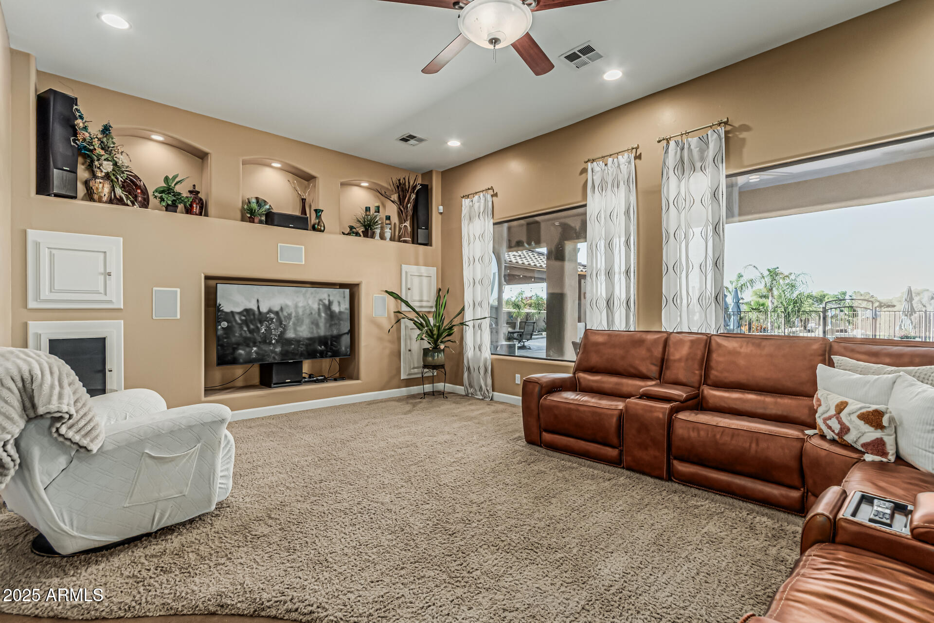 3754 E FLINTLOCK Drive