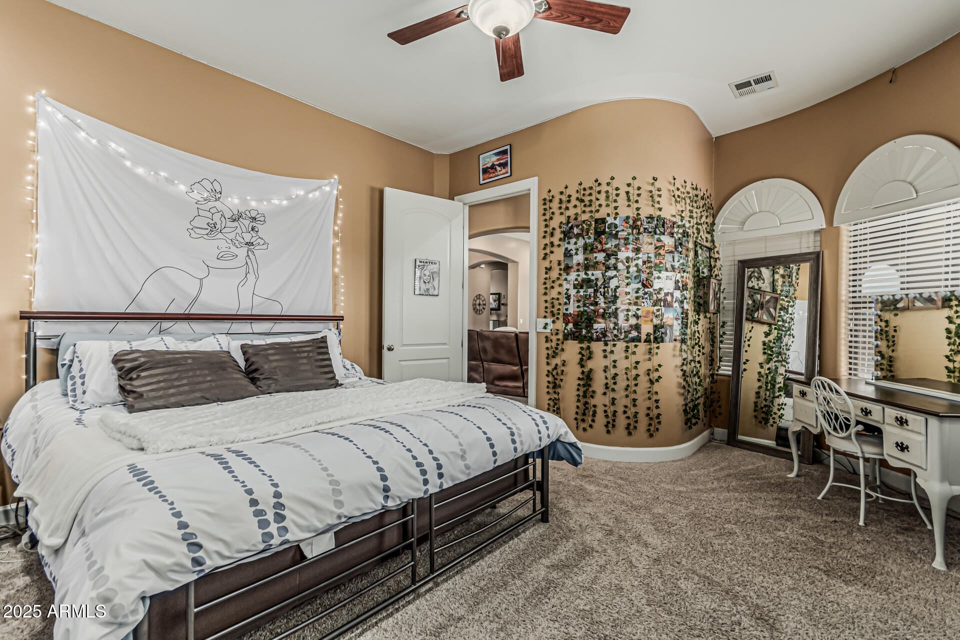 3754 E FLINTLOCK Drive