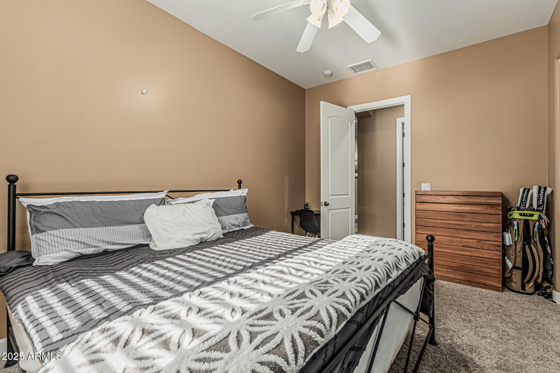 3754 E FLINTLOCK Drive